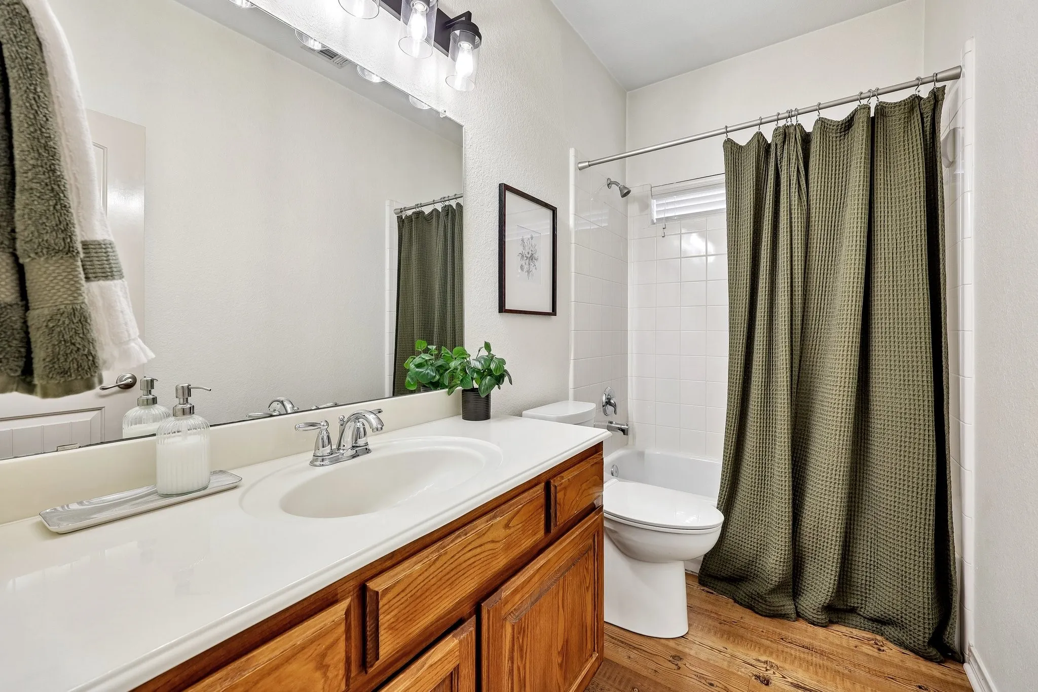 Single Family Residence For Rent in Collin County , 5800 Broken Spur, Mc Kinney, Texas 75070, 5 Bedroom, 3 Bathroom, 2 Garage spaces, 2,924 Sqft, built in 2008, mls#21339890, Real Estate Agent in Mc Kinney, Homes For Rent in Collin county, Homes For Rent in Mc Kinney, Realtor in Mc Kinney Texas, Real Estate Brokerage Independent Realty Texas, Luminita Cordes Realtor