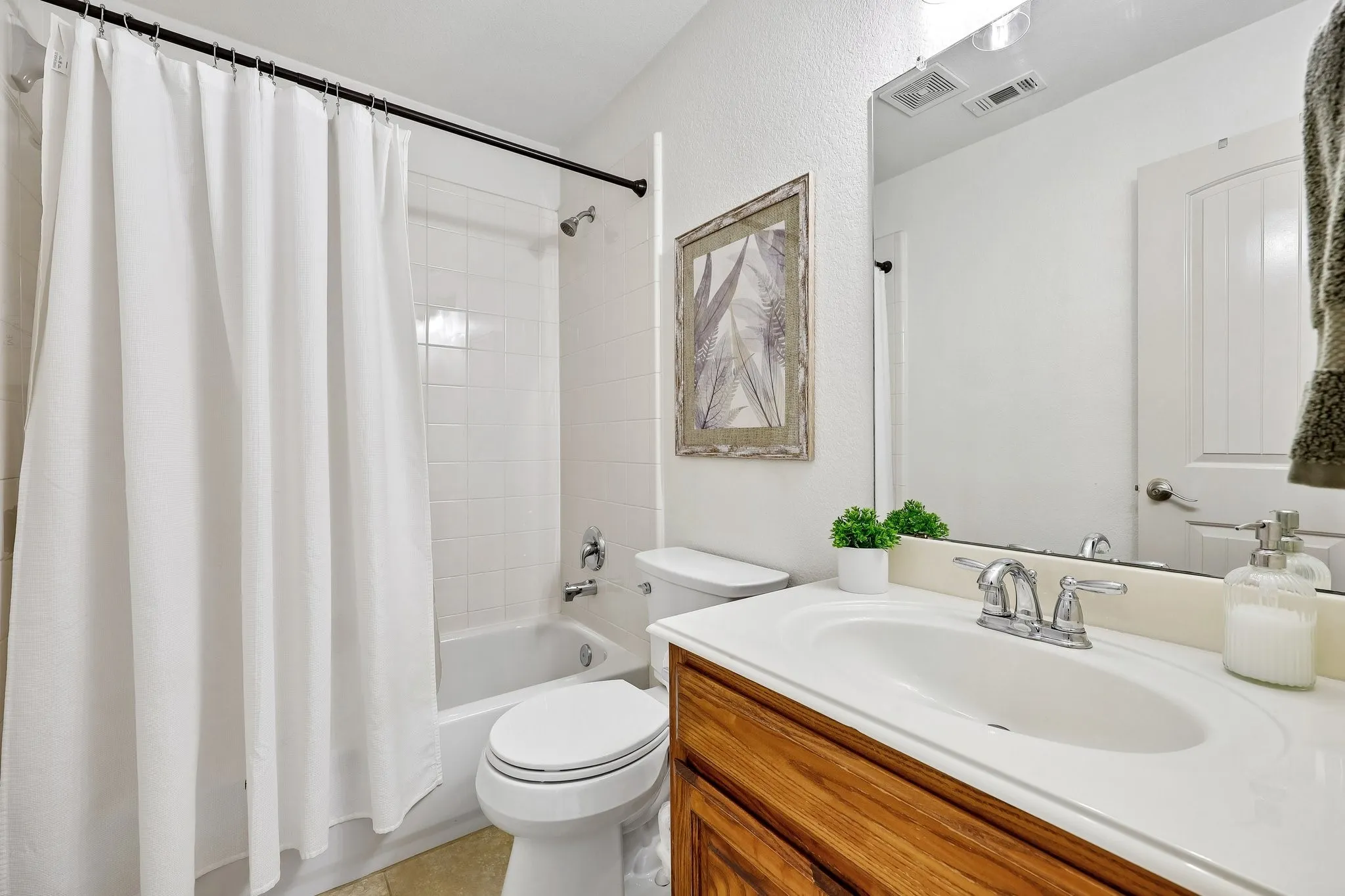 Single Family Residence For Rent in Collin County , 5800 Broken Spur, Mc Kinney, Texas 75070, 5 Bedroom, 3 Bathroom, 2 Garage spaces, 2,924 Sqft, built in 2008, mls#21339890, Real Estate Agent in Mc Kinney, Homes For Rent in Collin county, Homes For Rent in Mc Kinney, Realtor in Mc Kinney Texas, Real Estate Brokerage Independent Realty Texas, Luminita Cordes Realtor