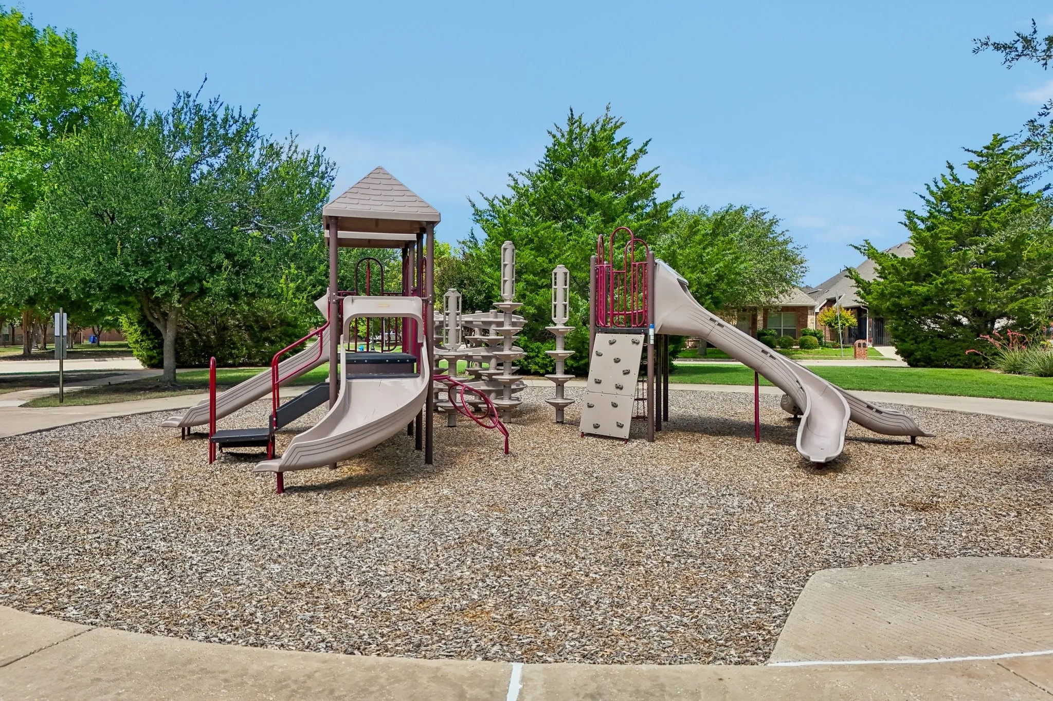 Single Family Residence For Rent in Collin County , 5800 Broken Spur, Mc Kinney, Texas 75070, 5 Bedroom, 3 Bathroom, 2 Garage spaces, 2,924 Sqft, built in 2008, mls#21339890, Real Estate Agent in Mc Kinney, Homes For Rent in Collin county, Homes For Rent in Mc Kinney, Realtor in Mc Kinney Texas, Real Estate Brokerage Independent Realty Texas, Luminita Cordes Realtor