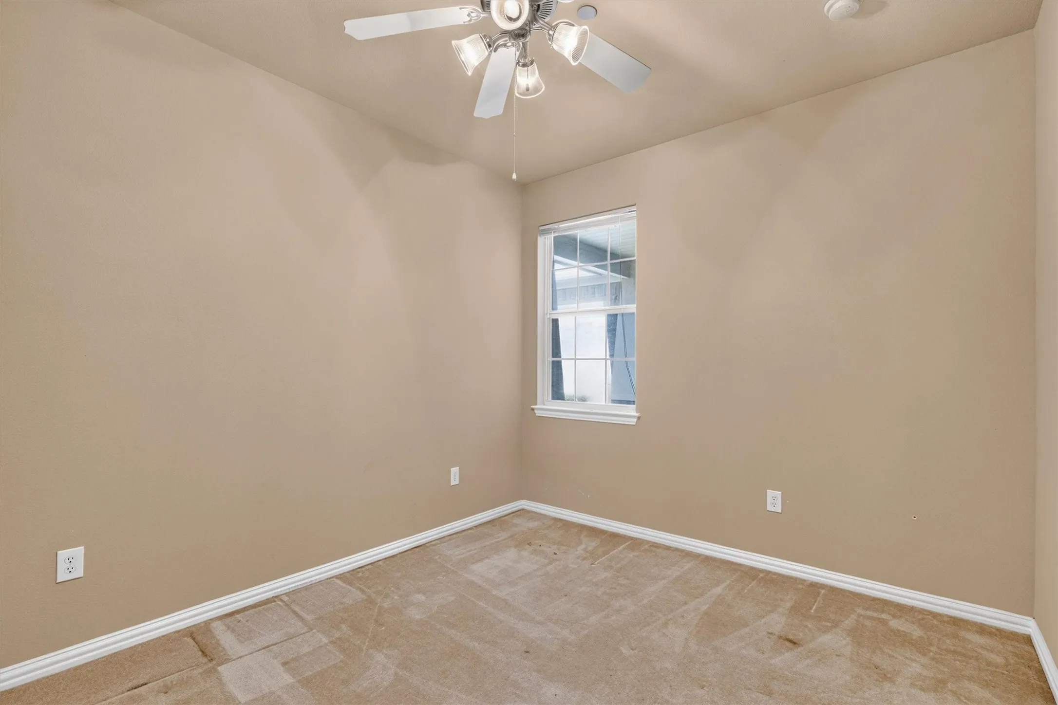Townhouse For Sale in Collin County , 2833 Mott Street, Plano, Texas 75025, 2 Bedroom, 2 Bathroom, 2 Garage spaces, 1,402 Sqft, built in 2007, mls#21348562, Real Estate Agent in Plano, Homes For Sale in Collin county, Homes For Sale in Plano, Realtor in Plano Texas, Real Estate Brokerage Independent Realty Texas, Luminita Cordes Realtor