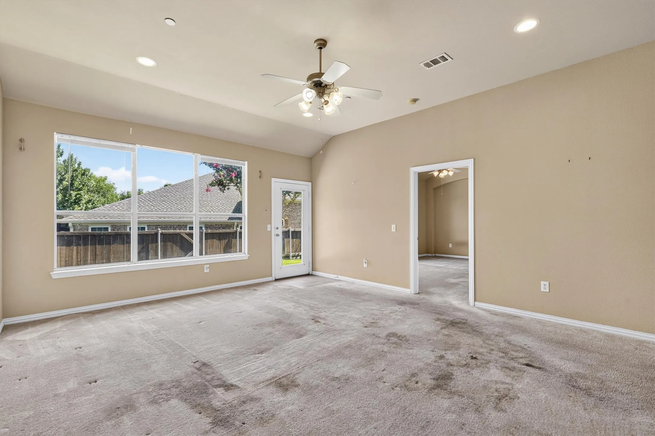 Townhouse For Sale in Collin County , 2833 Mott Street, Plano, Texas 75025, 2 Bedroom, 2 Bathroom, 2 Garage spaces, 1,402 Sqft, built in 2007, mls#21348562, Real Estate Agent in Plano, Homes For Sale in Collin county, Homes For Sale in Plano, Realtor in Plano Texas, Real Estate Brokerage Independent Realty Texas, Luminita Cordes Realtor