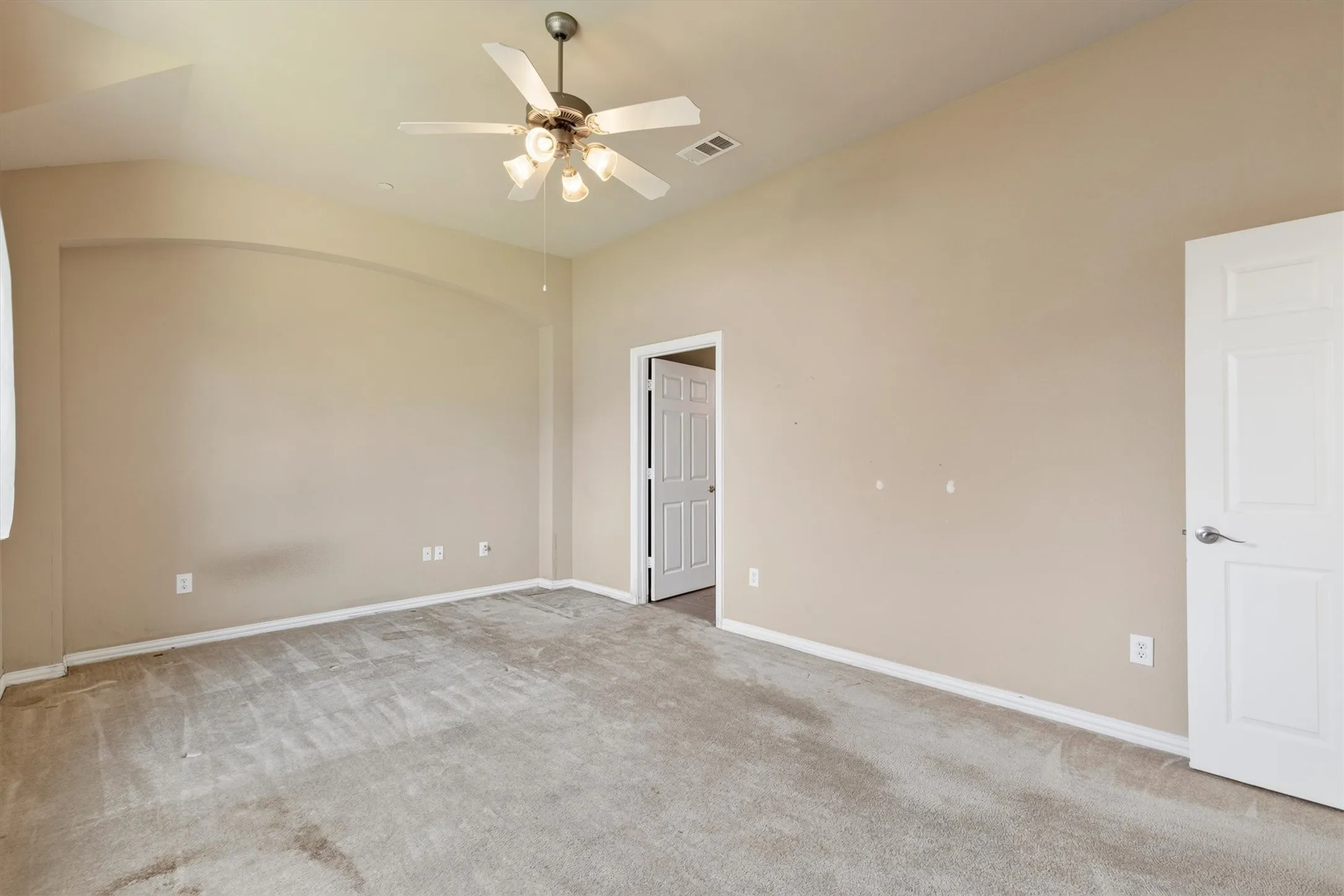 Townhouse For Sale in Collin County , 2833 Mott Street, Plano, Texas 75025, 2 Bedroom, 2 Bathroom, 2 Garage spaces, 1,402 Sqft, built in 2007, mls#21348562, Real Estate Agent in Plano, Homes For Sale in Collin county, Homes For Sale in Plano, Realtor in Plano Texas, Real Estate Brokerage Independent Realty Texas, Luminita Cordes Realtor