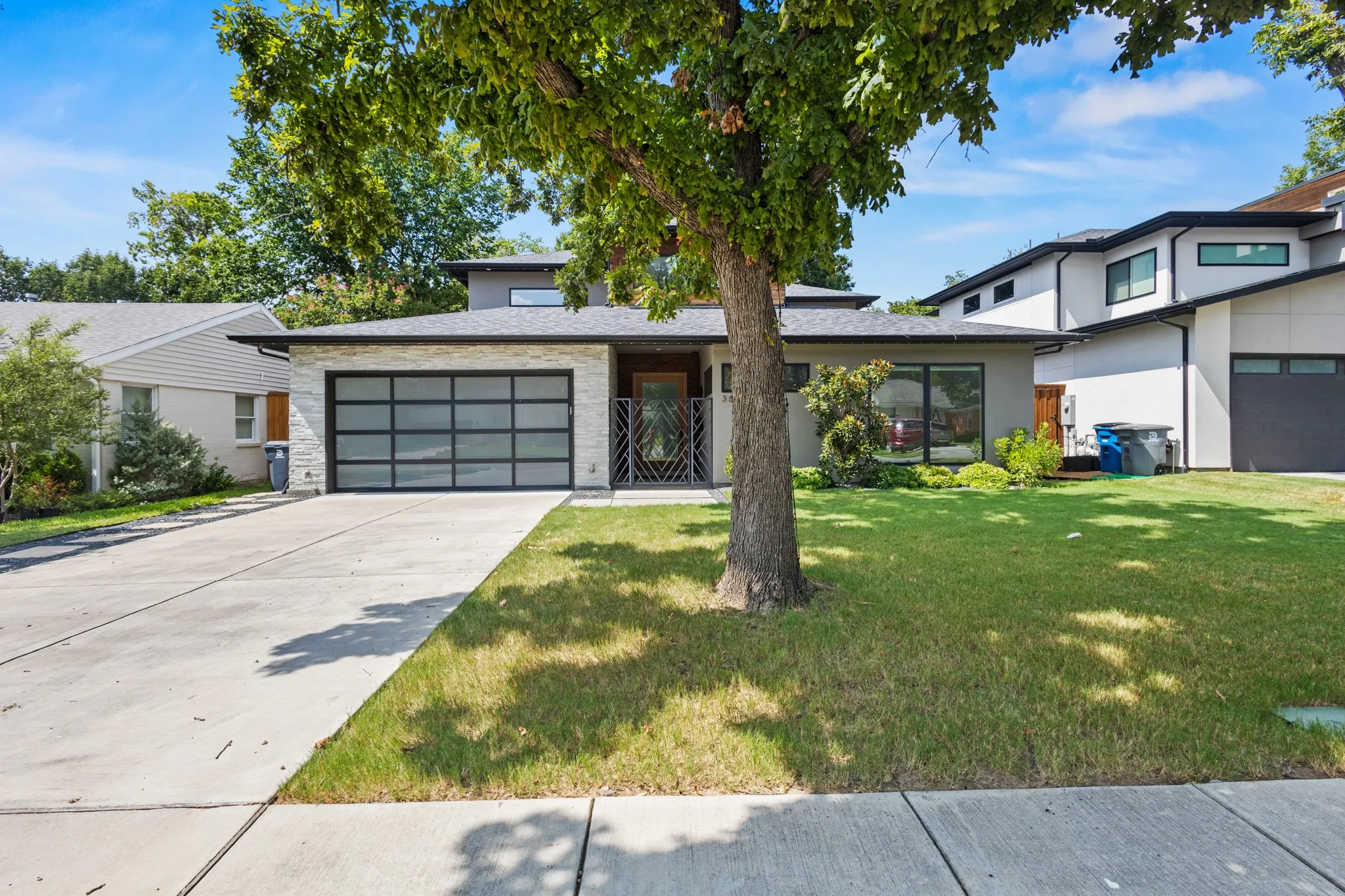 Single Family Residence For Sale in Dallas County , 3871 Clover Lane, Dallas, Texas 75220, 4 Bedroom, 4 Bathroom, 2 Garage spaces, 3,746 Sqft, built in 2020, mls#21348745, Real Estate Agent in Dallas, Homes For Sale in Dallas county, Homes For Sale in Dallas, Realtor in Dallas Texas, Real Estate Brokerage Independent Realty Texas, Luminita Cordes Realtor