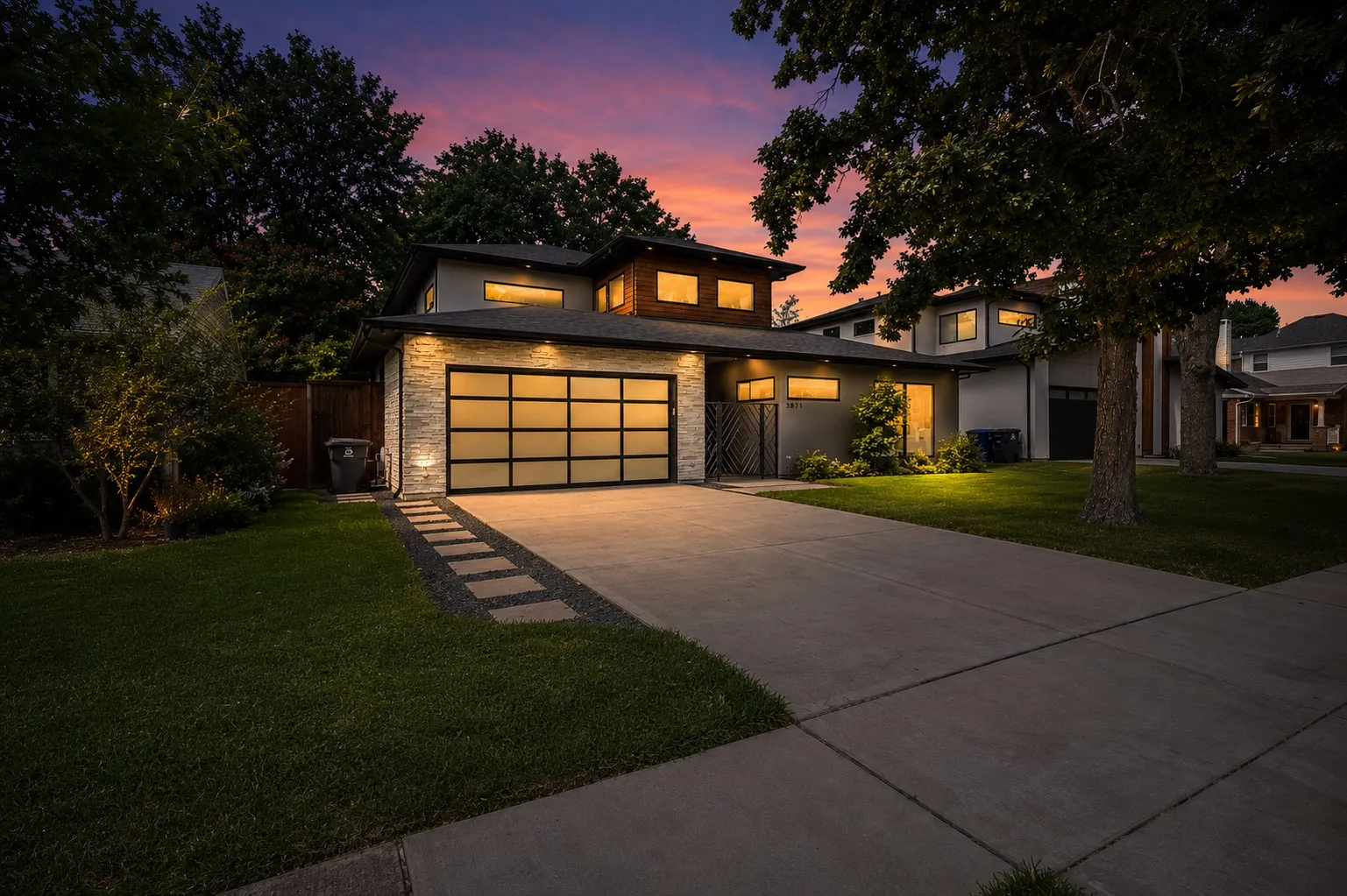 Single Family Residence For Sale in Dallas County , 3871 Clover Lane, Dallas, Texas 75220, 4 Bedroom, 4 Bathroom, 2 Garage spaces, 3,746 Sqft, built in 2020, mls#21348745, Real Estate Agent in Dallas, Homes For Sale in Dallas county, Homes For Sale in Dallas, Realtor in Dallas Texas, Real Estate Brokerage Independent Realty Texas, Luminita Cordes Realtor