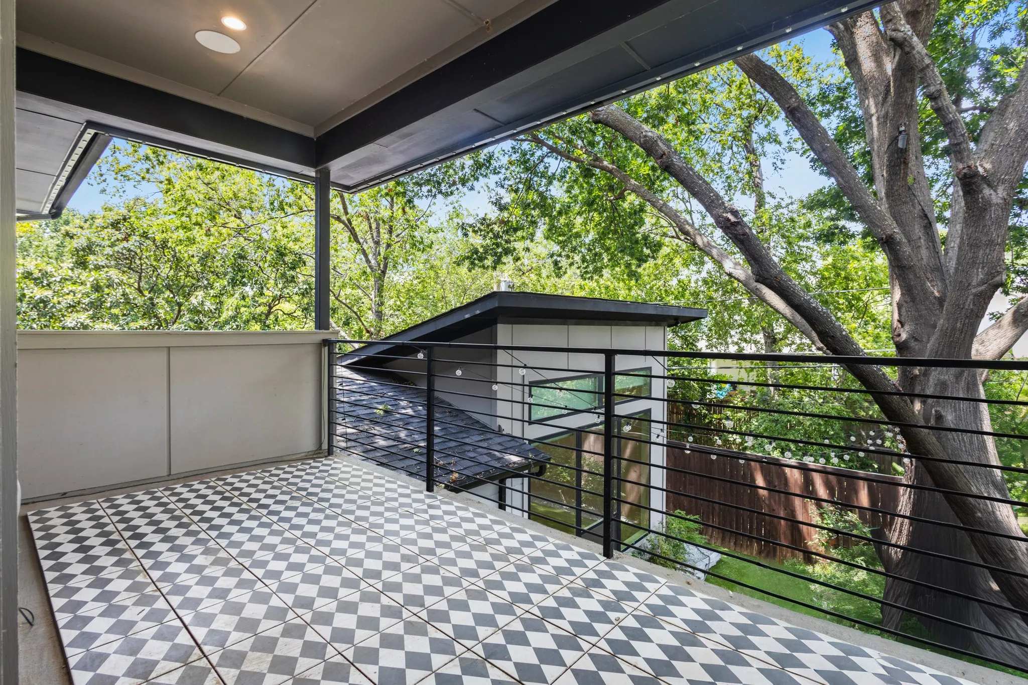Single Family Residence For Sale in Dallas County , 3871 Clover Lane, Dallas, Texas 75220, 4 Bedroom, 4 Bathroom, 2 Garage spaces, 3,746 Sqft, built in 2020, mls#21348745, Real Estate Agent in Dallas, Homes For Sale in Dallas county, Homes For Sale in Dallas, Realtor in Dallas Texas, Real Estate Brokerage Independent Realty Texas, Luminita Cordes Realtor
