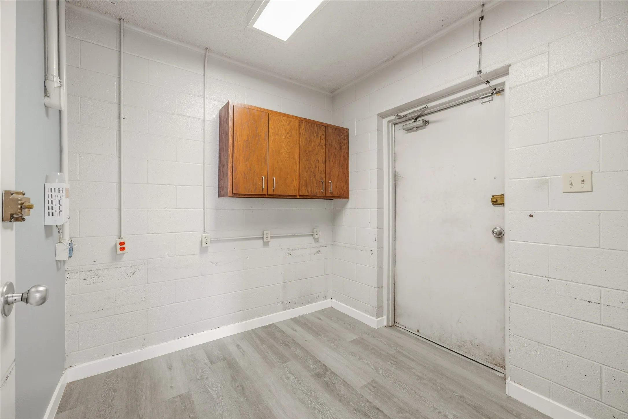 Office For Rent in Parker County , 107 Fannin Street, Millsap, Texas 76066, 0, 0, Garage spaces, 0 Sqft, built in 0, Price $2,500, mls#21347280, Real Estate Agent in Millsap, Homes For Rent in Parker county, Homes For Rent in Millsap, Realtor in Millsap Texas, Real Estate Brokerage Independent Realty Texas, Luminita Cordes Realtor