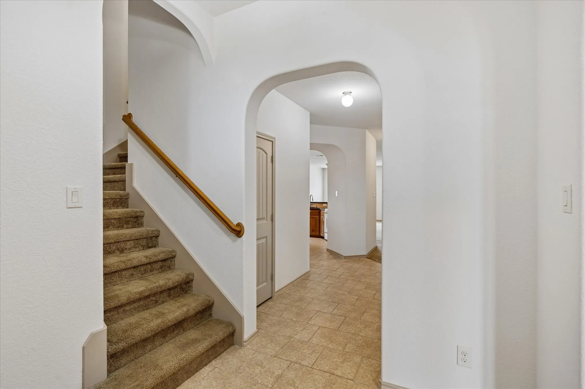 Single Family Residence For Sale in Tarrant County , 10400 Mono Lake Road, Fort Worth, Texas 76177, 3 Bedroom, 3 Bathroom, 2 Garage spaces, 2,366 Sqft, built in 2012, mls#21348726, Real Estate Agent in Fort Worth, Homes For Sale in Tarrant county, Homes For Sale in Fort Worth, Realtor in Fort Worth Texas, Real Estate Brokerage Independent Realty Texas, Luminita Cordes Realtor