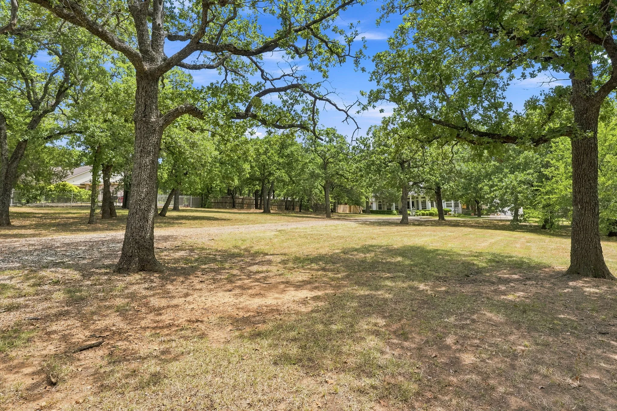 Single Family Residence For Sale in Tarrant County , 1244 Johnson Road, Keller, Texas 76248, 4 Bedroom, 3 Bathroom, 2 Garage spaces, 2,826 Sqft, built in 1990, mls#21343537, Real Estate Agent in Keller, Homes For Sale in Tarrant county, Homes For Sale in Keller, Realtor in Keller Texas, Real Estate Brokerage Independent Realty Texas, Luminita Cordes Realtor