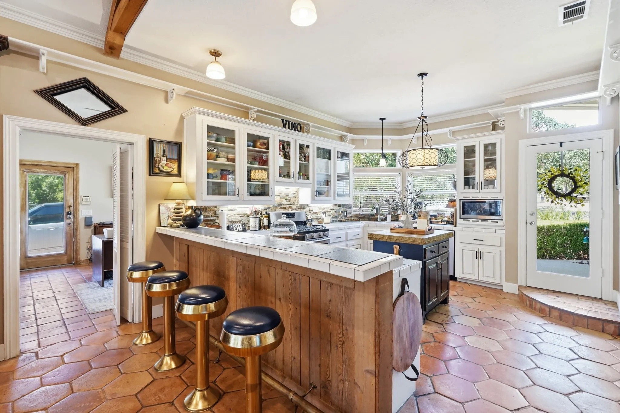 Single Family Residence For Sale in Tarrant County , 1244 Johnson Road, Keller, Texas 76248, 4 Bedroom, 3 Bathroom, 2 Garage spaces, 2,826 Sqft, built in 1990, mls#21343537, Real Estate Agent in Keller, Homes For Sale in Tarrant county, Homes For Sale in Keller, Realtor in Keller Texas, Real Estate Brokerage Independent Realty Texas, Luminita Cordes Realtor