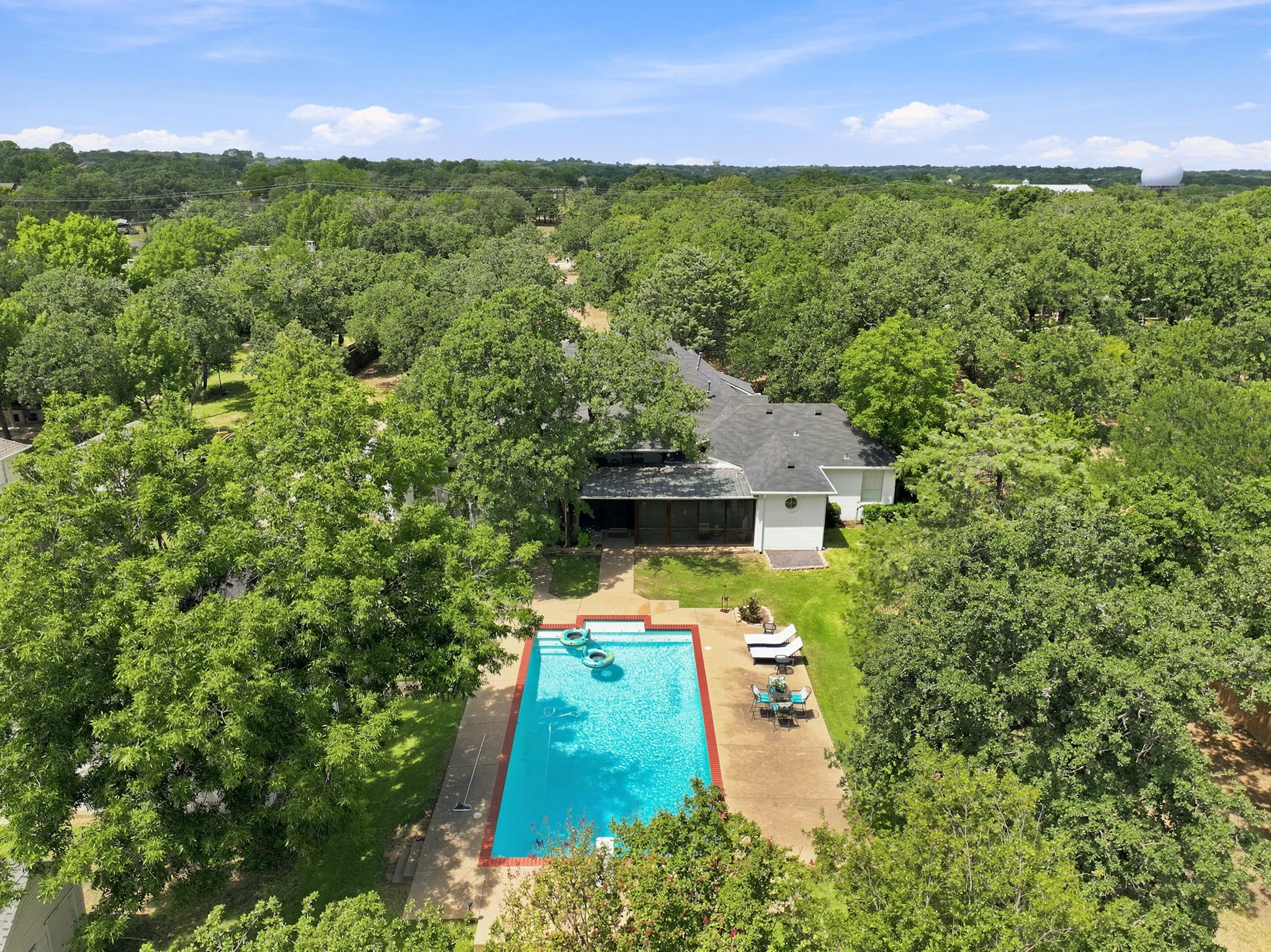 Single Family Residence For Sale in Tarrant County , 1244 Johnson Road, Keller, Texas 76248, 4 Bedroom, 3 Bathroom, 2 Garage spaces, 2,826 Sqft, built in 1990, mls#21343537, Real Estate Agent in Keller, Homes For Sale in Tarrant county, Homes For Sale in Keller, Realtor in Keller Texas, Real Estate Brokerage Independent Realty Texas, Luminita Cordes Realtor