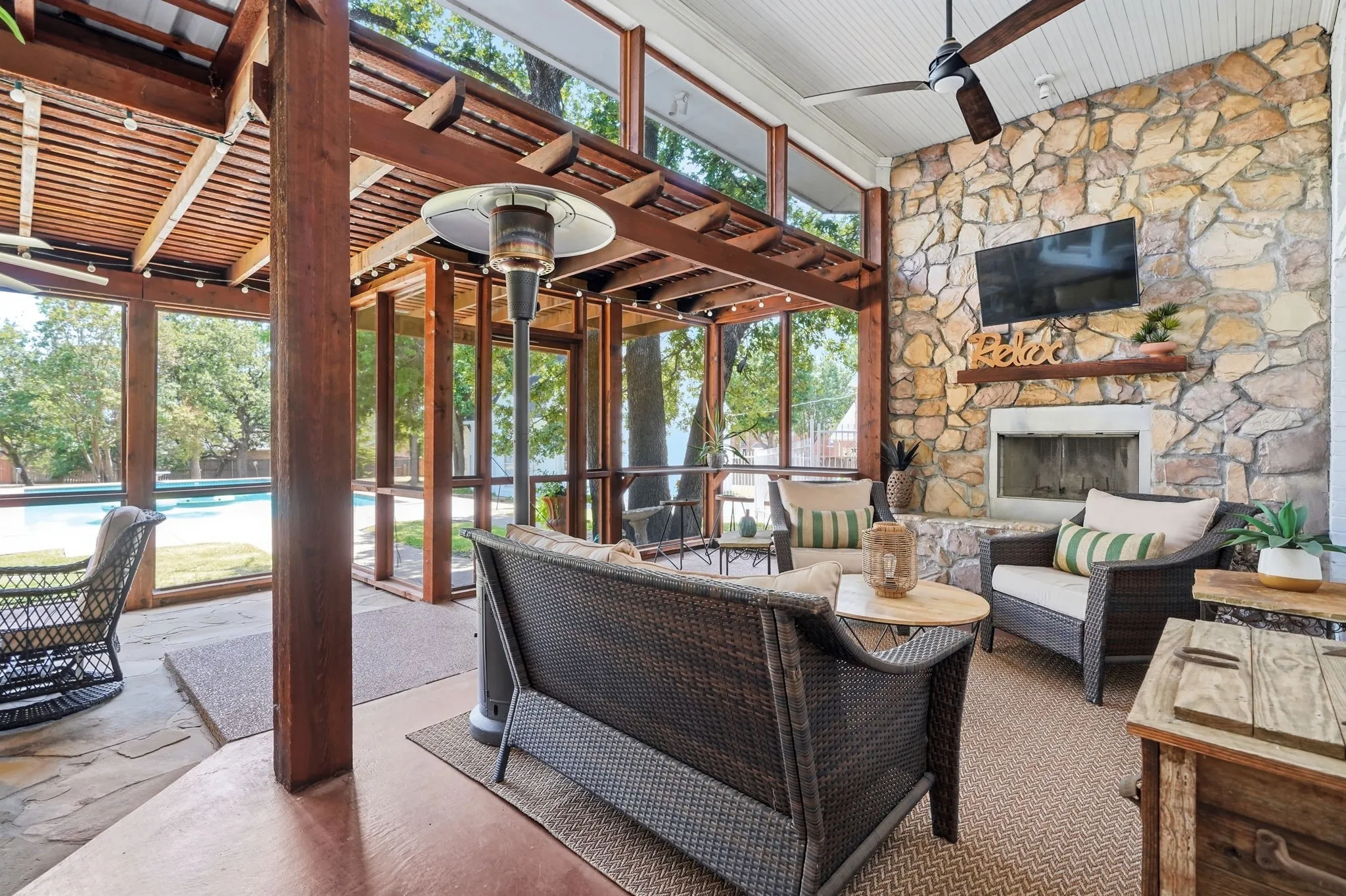 Single Family Residence For Sale in Tarrant County , 1244 Johnson Road, Keller, Texas 76248, 4 Bedroom, 3 Bathroom, 2 Garage spaces, 2,826 Sqft, built in 1990, mls#21343537, Real Estate Agent in Keller, Homes For Sale in Tarrant county, Homes For Sale in Keller, Realtor in Keller Texas, Real Estate Brokerage Independent Realty Texas, Luminita Cordes Realtor