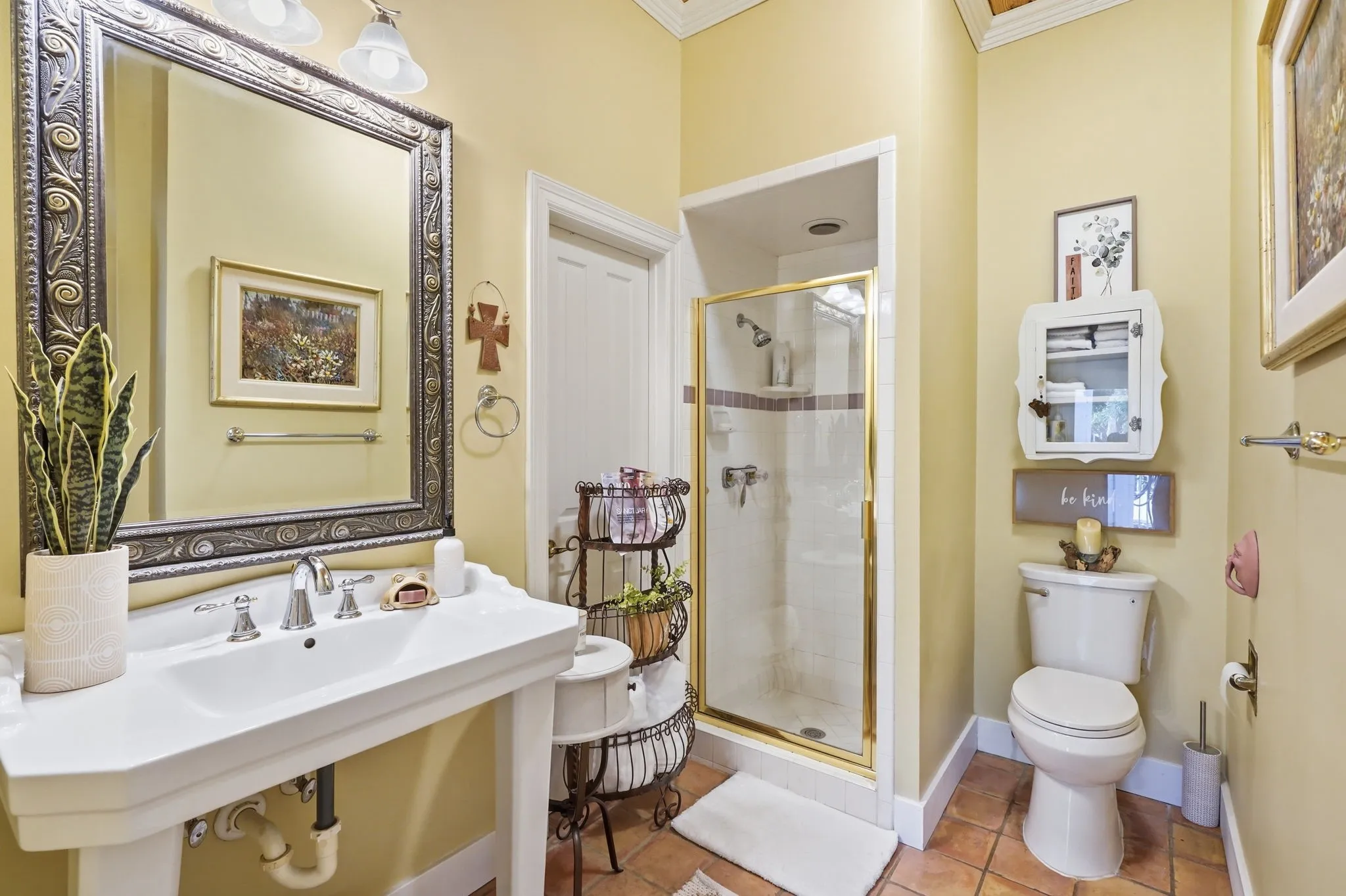Single Family Residence For Sale in Tarrant County , 1244 Johnson Road, Keller, Texas 76248, 4 Bedroom, 3 Bathroom, 2 Garage spaces, 2,826 Sqft, built in 1990, mls#21343537, Real Estate Agent in Keller, Homes For Sale in Tarrant county, Homes For Sale in Keller, Realtor in Keller Texas, Real Estate Brokerage Independent Realty Texas, Luminita Cordes Realtor