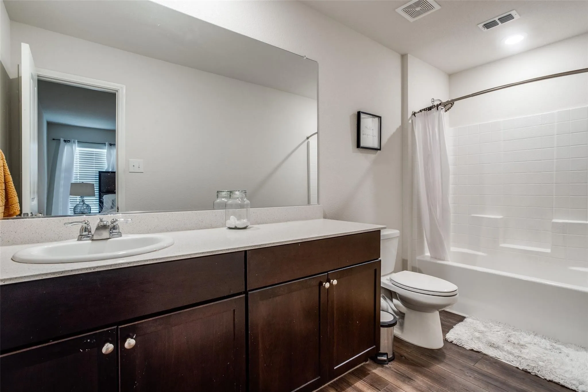 Single Family Residence For Rent in Collin County , 425 Sweet Shade Lane, Princeton, Texas 75407, 3 Bedrooms, 2 Bathrooms, 2 Garage spaces, 1,516 Sqft, built in 2020, Price $1,950, mls#21348815, Real Estate Agent in Princeton, Homes For Rent in Collin county, Homes For Rent in Princeton, Realtor in Princeton Texas, Real Estate Brokerage Independent Realty Texas, Luminita Cordes Realtor