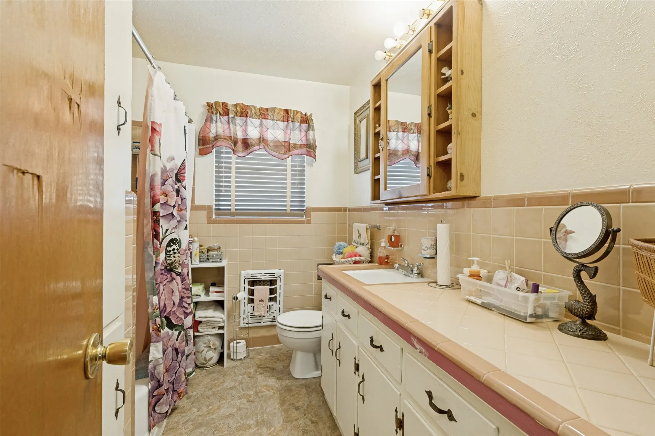 Single Family Residence For Sale in Parker County , 1012 Rosebud Drive, Azle, Texas 76020, 2 Bedroom, 1 Bathroom, 1 Garage spaces, 1,086 Sqft, built in 0, mls#21347799, Real Estate Agent in Azle, Homes For Sale in Parker county, Homes For Sale in Azle, Realtor in Azle Texas, Real Estate Brokerage Independent Realty Texas, Luminita Cordes Realtor