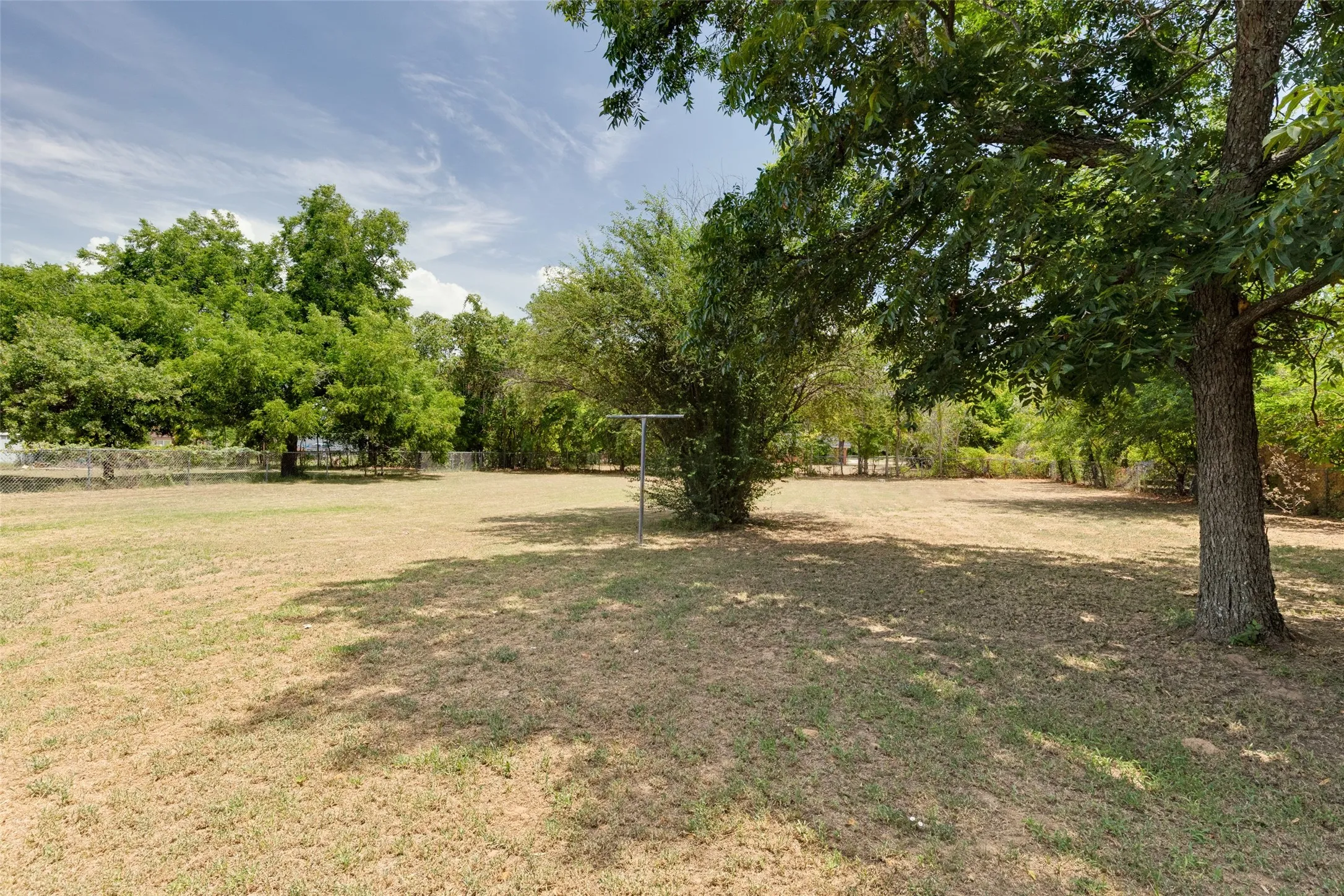 Single Family Residence For Sale in Parker County , 1012 Rosebud Drive, Azle, Texas 76020, 2 Bedroom, 1 Bathroom, 1 Garage spaces, 1,086 Sqft, built in 0, mls#21347799, Real Estate Agent in Azle, Homes For Sale in Parker county, Homes For Sale in Azle, Realtor in Azle Texas, Real Estate Brokerage Independent Realty Texas, Luminita Cordes Realtor