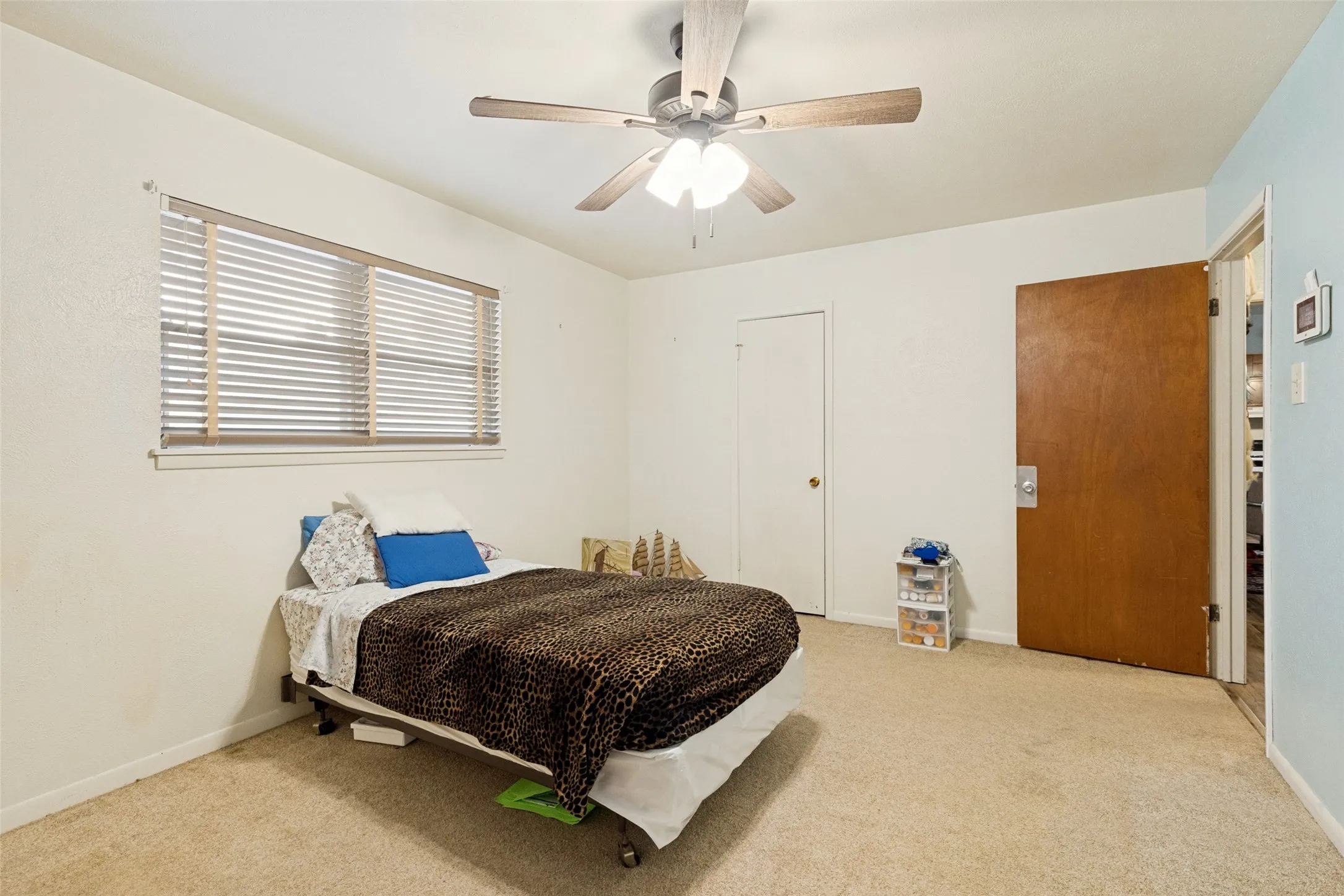 Single Family Residence For Sale in Parker County , 1012 Rosebud Drive, Azle, Texas 76020, 2 Bedroom, 1 Bathroom, 1 Garage spaces, 1,086 Sqft, built in 0, mls#21347799, Real Estate Agent in Azle, Homes For Sale in Parker county, Homes For Sale in Azle, Realtor in Azle Texas, Real Estate Brokerage Independent Realty Texas, Luminita Cordes Realtor