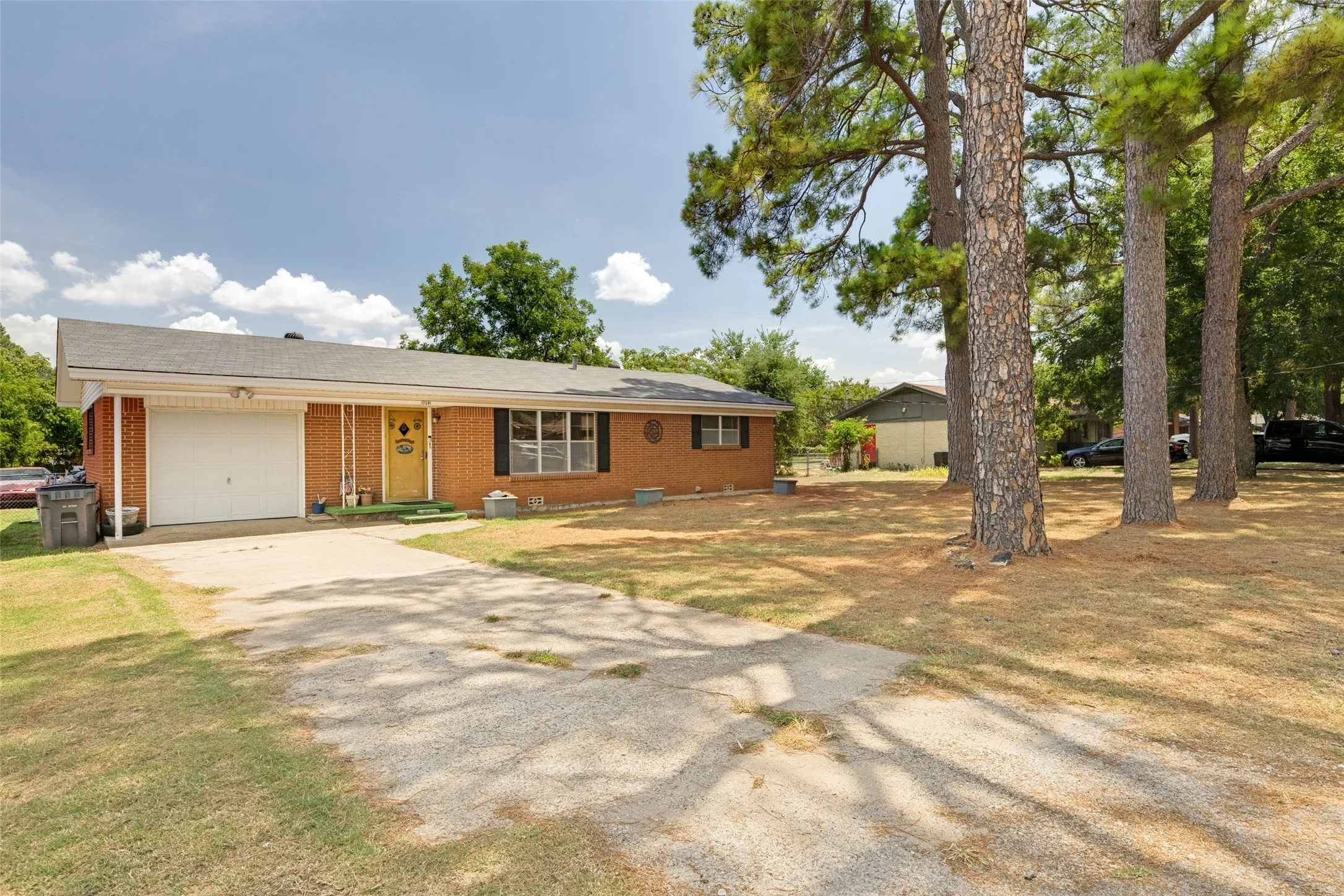 Single Family Residence For Sale in Parker County , 1012 Rosebud Drive, Azle, Texas 76020, 2 Bedroom, 1 Bathroom, 1 Garage spaces, 1,086 Sqft, built in 0, mls#21347799, Real Estate Agent in Azle, Homes For Sale in Parker county, Homes For Sale in Azle, Realtor in Azle Texas, Real Estate Brokerage Independent Realty Texas, Luminita Cordes Realtor