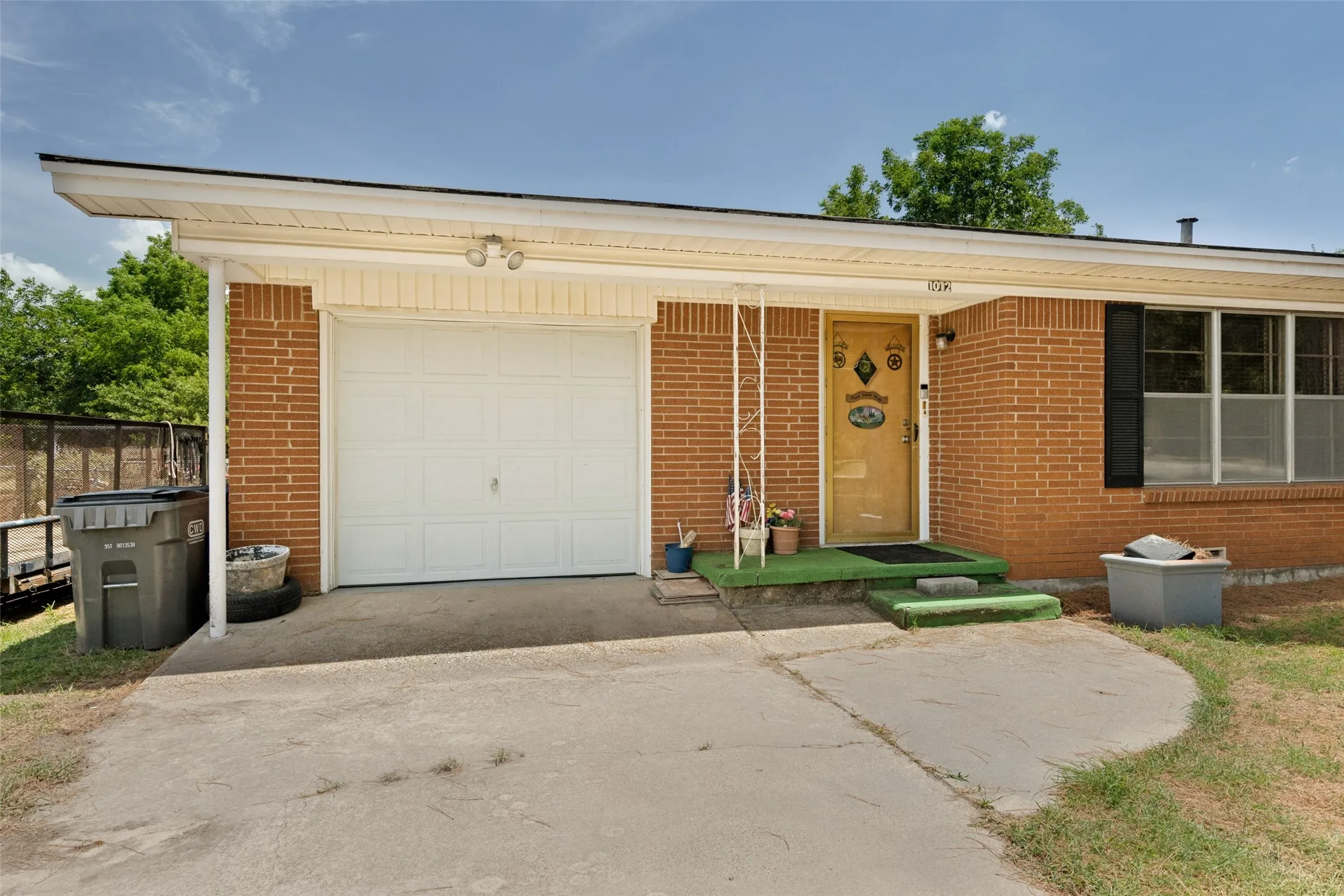 Single Family Residence For Sale in Parker County , 1012 Rosebud Drive, Azle, Texas 76020, 2 Bedroom, 1 Bathroom, 1 Garage spaces, 1,086 Sqft, built in 0, mls#21347799, Real Estate Agent in Azle, Homes For Sale in Parker county, Homes For Sale in Azle, Realtor in Azle Texas, Real Estate Brokerage Independent Realty Texas, Luminita Cordes Realtor
