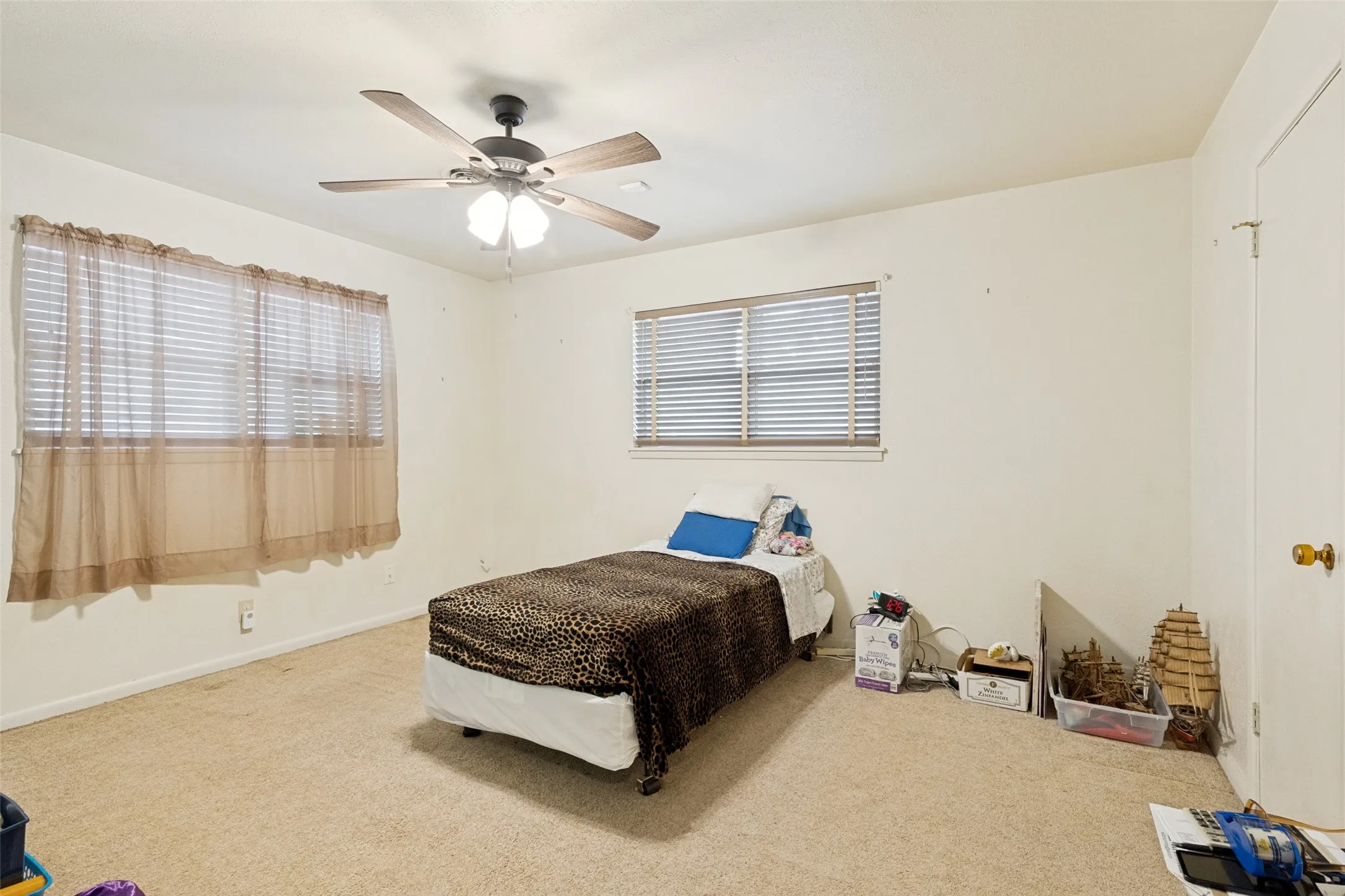 Single Family Residence For Sale in Parker County , 1012 Rosebud Drive, Azle, Texas 76020, 2 Bedroom, 1 Bathroom, 1 Garage spaces, 1,086 Sqft, built in 0, mls#21347799, Real Estate Agent in Azle, Homes For Sale in Parker county, Homes For Sale in Azle, Realtor in Azle Texas, Real Estate Brokerage Independent Realty Texas, Luminita Cordes Realtor
