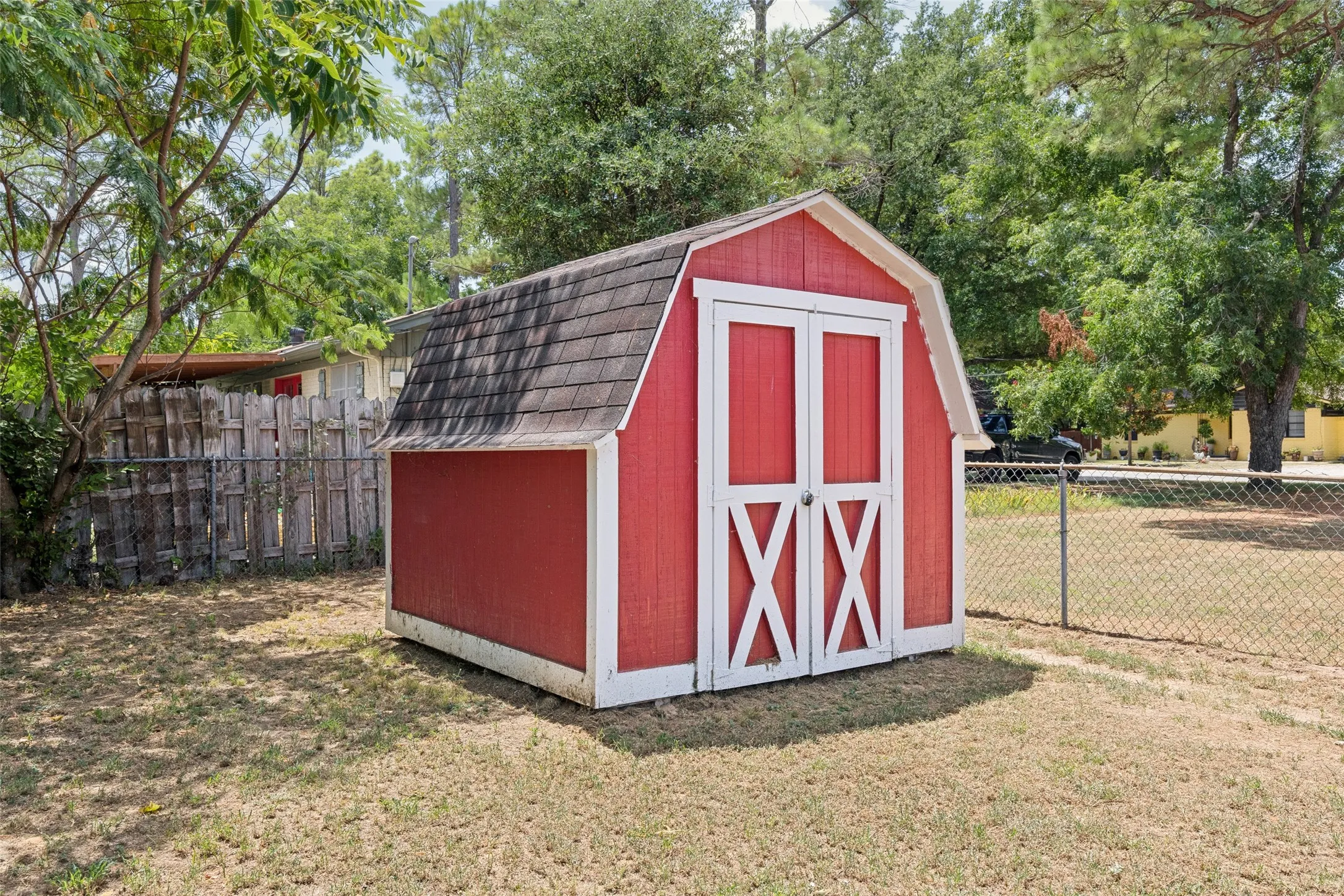 Single Family Residence For Sale in Parker County , 1012 Rosebud Drive, Azle, Texas 76020, 2 Bedroom, 1 Bathroom, 1 Garage spaces, 1,086 Sqft, built in 0, mls#21347799, Real Estate Agent in Azle, Homes For Sale in Parker county, Homes For Sale in Azle, Realtor in Azle Texas, Real Estate Brokerage Independent Realty Texas, Luminita Cordes Realtor