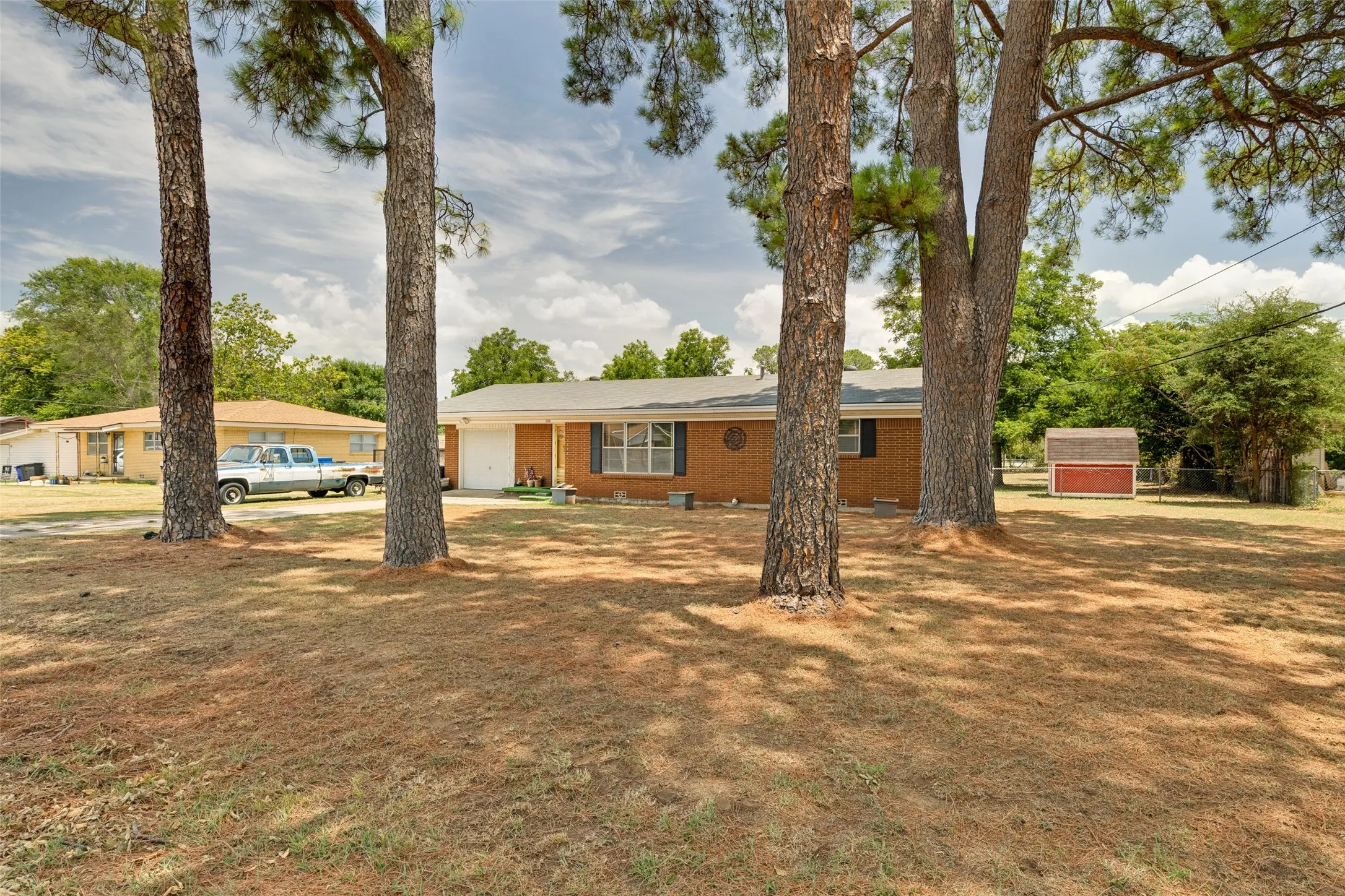 Single Family Residence For Sale in Parker County , 1012 Rosebud Drive, Azle, Texas 76020, 2 Bedroom, 1 Bathroom, 1 Garage spaces, 1,086 Sqft, built in 0, mls#21347799, Real Estate Agent in Azle, Homes For Sale in Parker county, Homes For Sale in Azle, Realtor in Azle Texas, Real Estate Brokerage Independent Realty Texas, Luminita Cordes Realtor