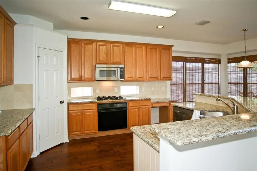 Single Family Residence For Rent in Collin County , 4551 Hawkhurst Drive, Plano, Texas 75024, 4 Bedroom, 3 Bathroom, 2 Garage spaces, 2,850 Sqft, built in 2000, mls#21348664, Real Estate Agent in Plano, Homes For Rent in Collin county, Homes For Rent in Plano, Realtor in Plano Texas, Real Estate Brokerage Independent Realty Texas, Luminita Cordes Realtor