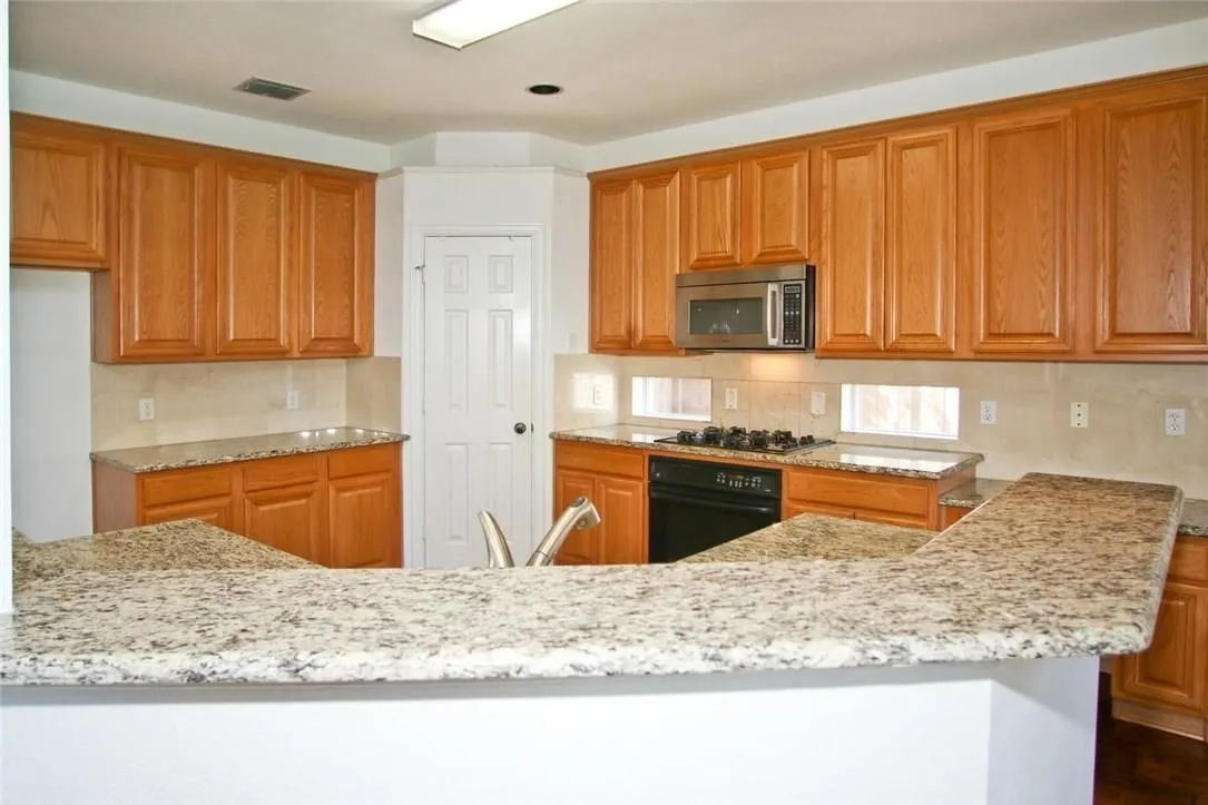 Single Family Residence For Rent in Collin County , 4551 Hawkhurst Drive, Plano, Texas 75024, 4 Bedroom, 3 Bathroom, 2 Garage spaces, 2,850 Sqft, built in 2000, mls#21348664, Real Estate Agent in Plano, Homes For Rent in Collin county, Homes For Rent in Plano, Realtor in Plano Texas, Real Estate Brokerage Independent Realty Texas, Luminita Cordes Realtor