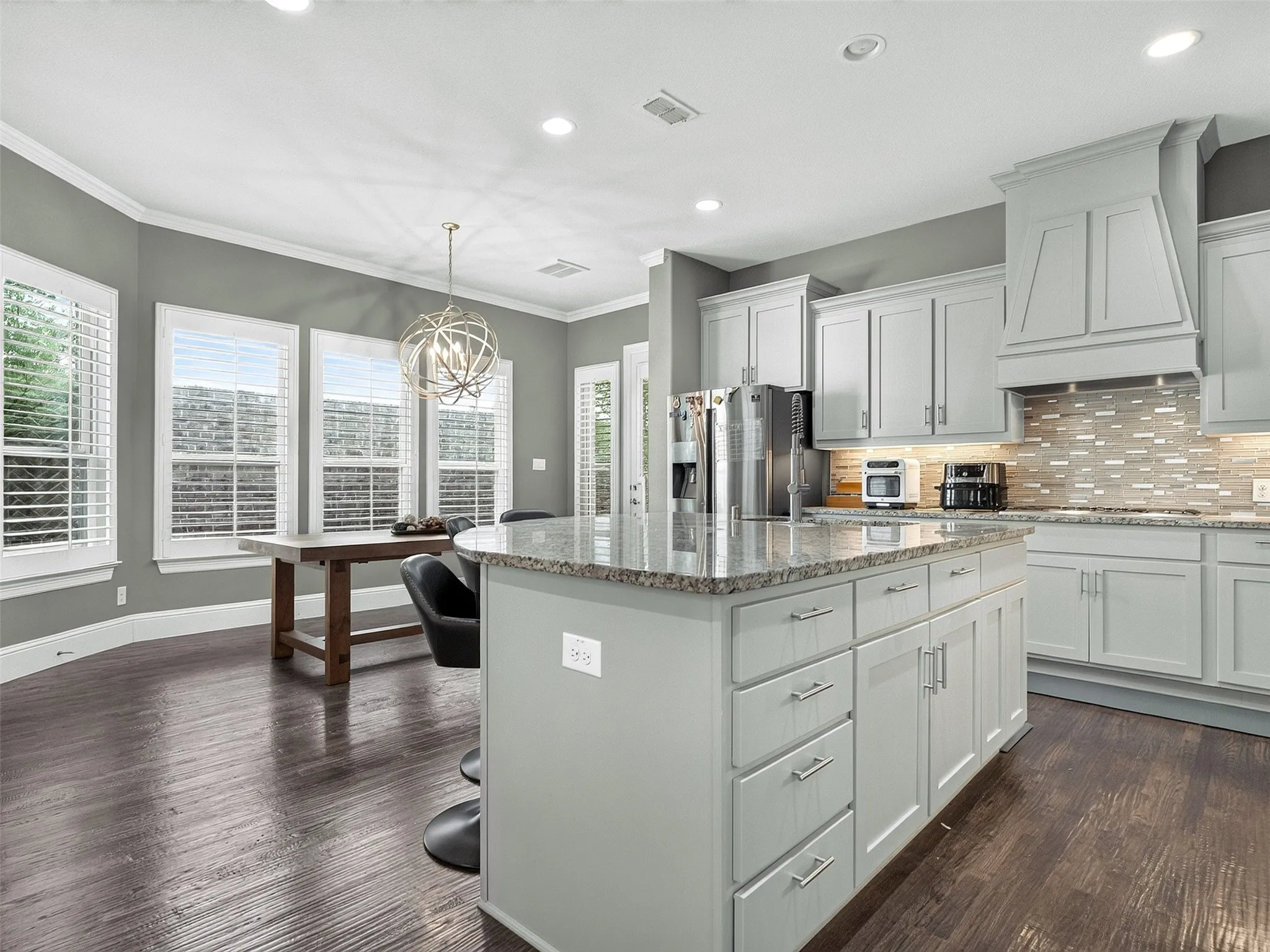 Single Family Residence For Sale in Collin County , 3016 Martello Lane, Plano, Texas 75074, 3 Bedroom, 3 Bathroom, 2 Garage spaces, 2,750 Sqft, built in 2014, mls#21347822, Real Estate Agent in Plano, Homes For Sale in Collin county, Homes For Sale in Plano, Realtor in Plano Texas, Real Estate Brokerage Independent Realty Texas, Luminita Cordes Realtor