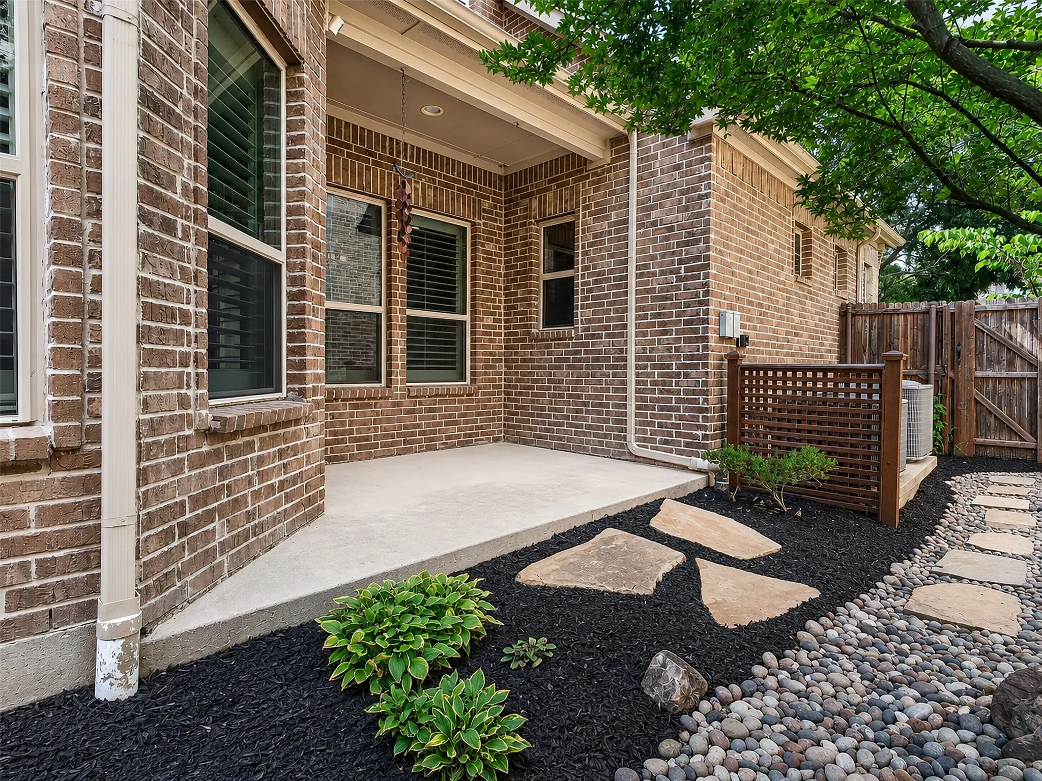 Single Family Residence For Sale in Collin County , 3016 Martello Lane, Plano, Texas 75074, 3 Bedroom, 3 Bathroom, 2 Garage spaces, 2,750 Sqft, built in 2014, mls#21347822, Real Estate Agent in Plano, Homes For Sale in Collin county, Homes For Sale in Plano, Realtor in Plano Texas, Real Estate Brokerage Independent Realty Texas, Luminita Cordes Realtor