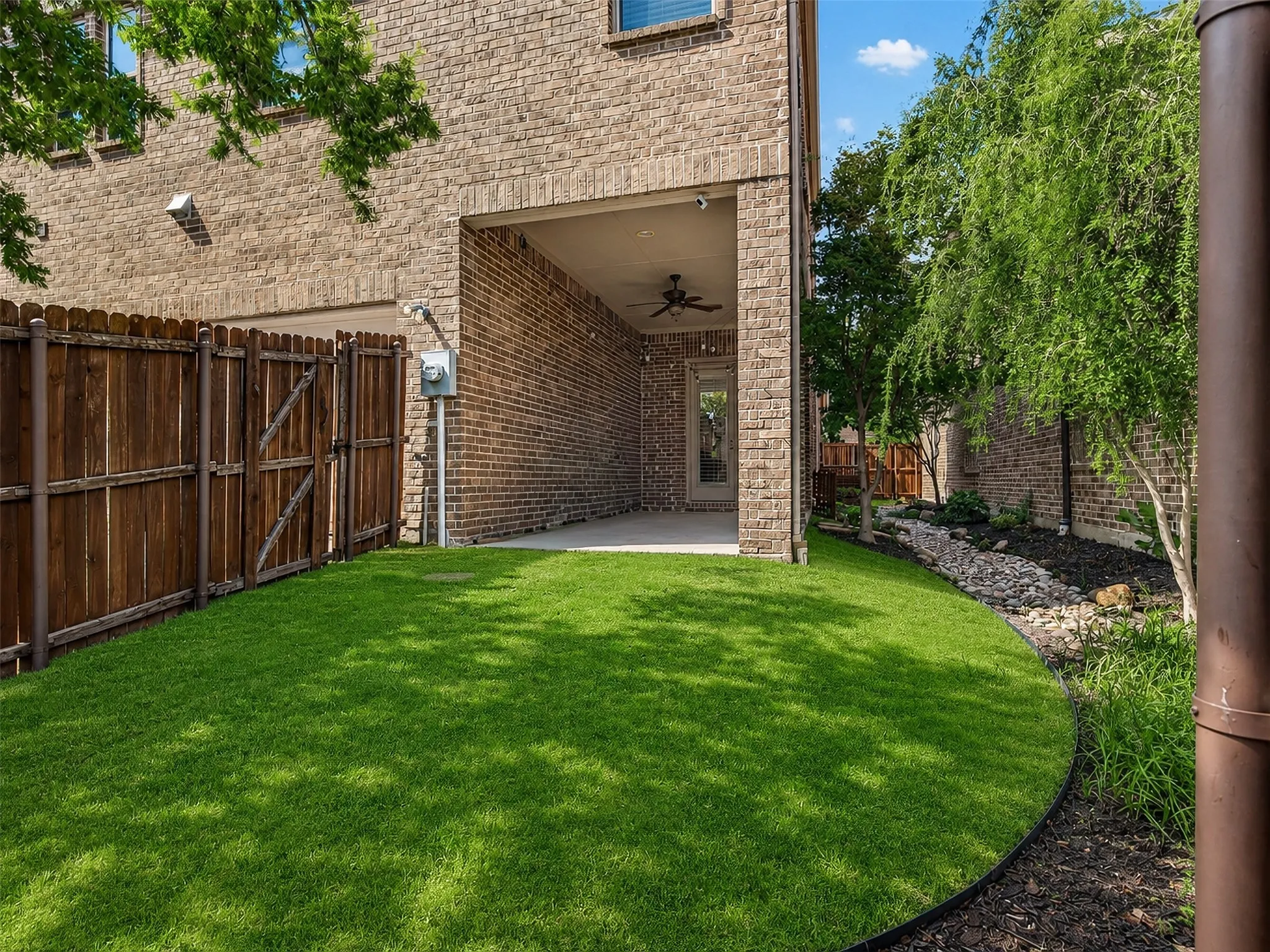 Single Family Residence For Sale in Collin County , 3016 Martello Lane, Plano, Texas 75074, 3 Bedroom, 3 Bathroom, 2 Garage spaces, 2,750 Sqft, built in 2014, mls#21347822, Real Estate Agent in Plano, Homes For Sale in Collin county, Homes For Sale in Plano, Realtor in Plano Texas, Real Estate Brokerage Independent Realty Texas, Luminita Cordes Realtor