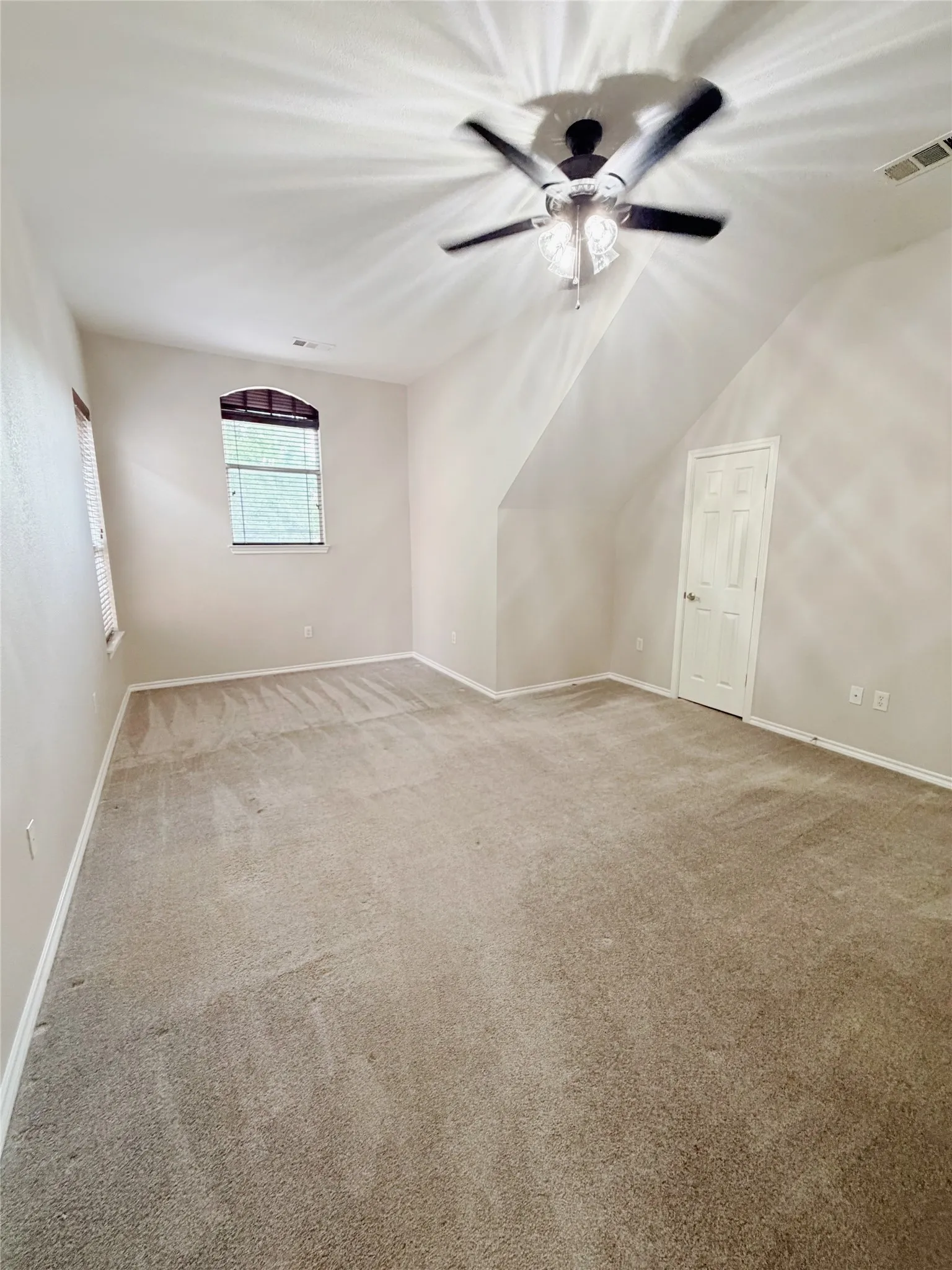 Single Family Residence For Rent in Collin County , 69 Cattail Pond Drive, Frisco, Texas 75034, 4 Bedroom, 3 Bathroom, 2 Garage spaces, 2,745 Sqft, built in 2003, mls#21348860, Real Estate Agent in Frisco, Homes For Rent in Collin county, Homes For Rent in Frisco, Realtor in Frisco Texas, Real Estate Brokerage Independent Realty Texas, Luminita Cordes Realtor