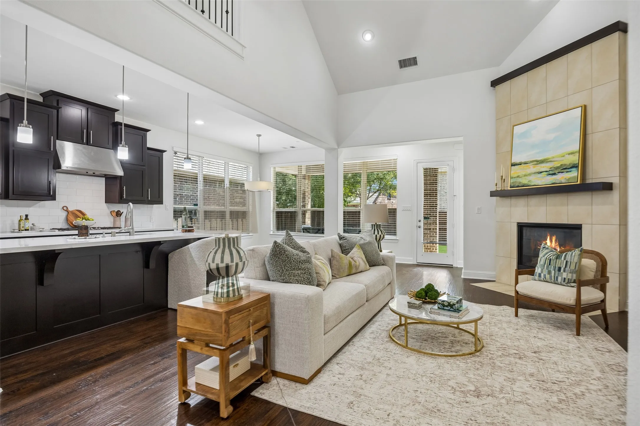 Single Family Residence For Sale in Dallas County , 7266 Clementine Drive, Irving, Texas 75063, 4 Bedroom, 4 Bathroom, 2 Garage spaces, 3,345 Sqft, built in 2015, mls#21348728, Real Estate Agent in Irving, Homes For Sale in Dallas county, Homes For Sale in Irving, Realtor in Irving Texas, Real Estate Brokerage Independent Realty Texas, Luminita Cordes Realtor