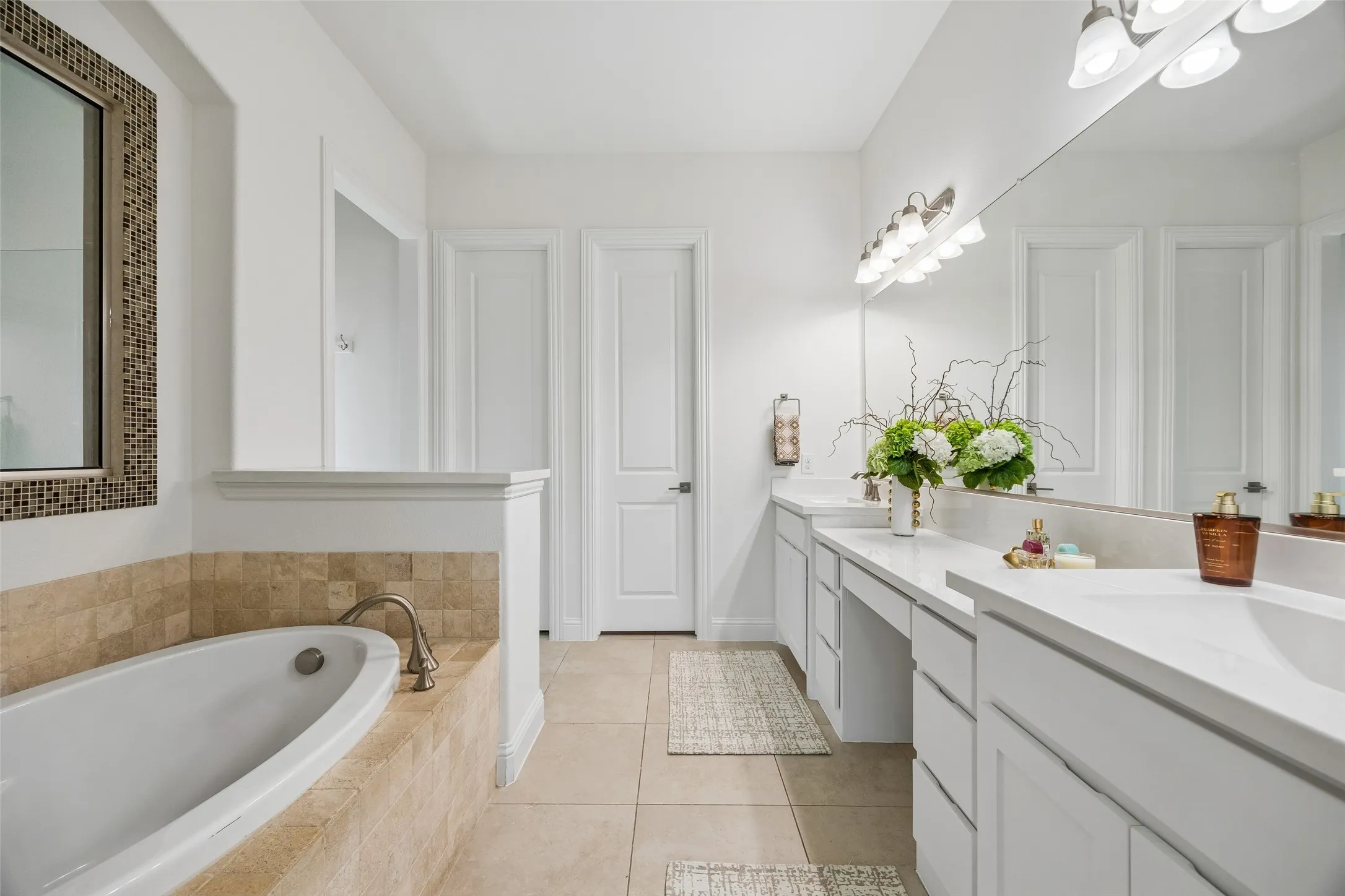 Single Family Residence For Sale in Dallas County , 7266 Clementine Drive, Irving, Texas 75063, 4 Bedroom, 4 Bathroom, 2 Garage spaces, 3,345 Sqft, built in 2015, mls#21348728, Real Estate Agent in Irving, Homes For Sale in Dallas county, Homes For Sale in Irving, Realtor in Irving Texas, Real Estate Brokerage Independent Realty Texas, Luminita Cordes Realtor