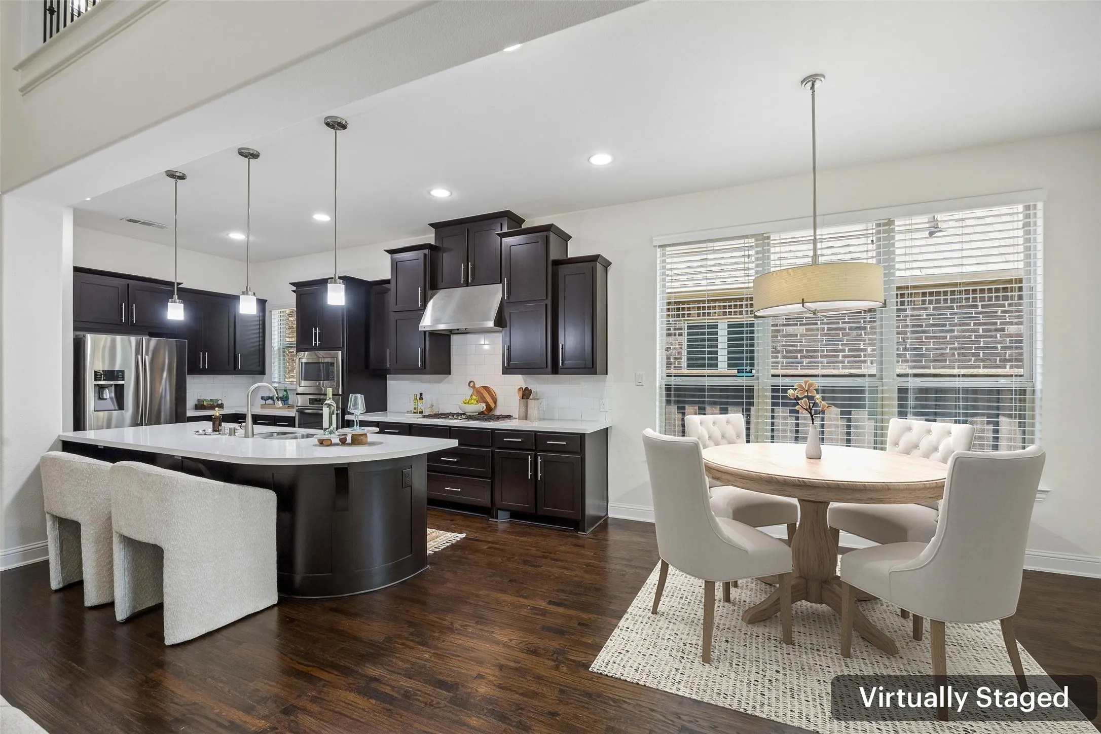 Single Family Residence For Sale in Dallas County , 7266 Clementine Drive, Irving, Texas 75063, 4 Bedroom, 4 Bathroom, 2 Garage spaces, 3,345 Sqft, built in 2015, mls#21348728, Real Estate Agent in Irving, Homes For Sale in Dallas county, Homes For Sale in Irving, Realtor in Irving Texas, Real Estate Brokerage Independent Realty Texas, Luminita Cordes Realtor