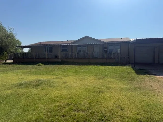 Mobile Home For Rent in Taylor County , 1417 Warren Street, Buffalo Gap, Texas 79508, 3 Bedroom, 2 Bathroom, 2 Garage spaces, 1,624 Sqft, built in 2002, mls#21348863, Real Estate Agent in Buffalo Gap, Homes For Rent in Taylor county, Homes For Rent in Buffalo Gap, Realtor in Buffalo Gap Texas, Real Estate Brokerage Independent Realty Texas, Luminita Cordes Realtor