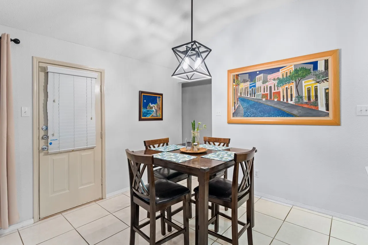 Single Family Residence For Sale in Tarrant County , 9225 Conestoga Drive, Fort Worth, Texas 76131, 3 Bedroom, 2 Bathroom, 2 Garage spaces, 1,808 Sqft, built in 2005, mls#21348859, Real Estate Agent in Fort Worth, Homes For Sale in Tarrant county, Homes For Sale in Fort Worth, Realtor in Fort Worth Texas, Real Estate Brokerage Independent Realty Texas, Luminita Cordes Realtor