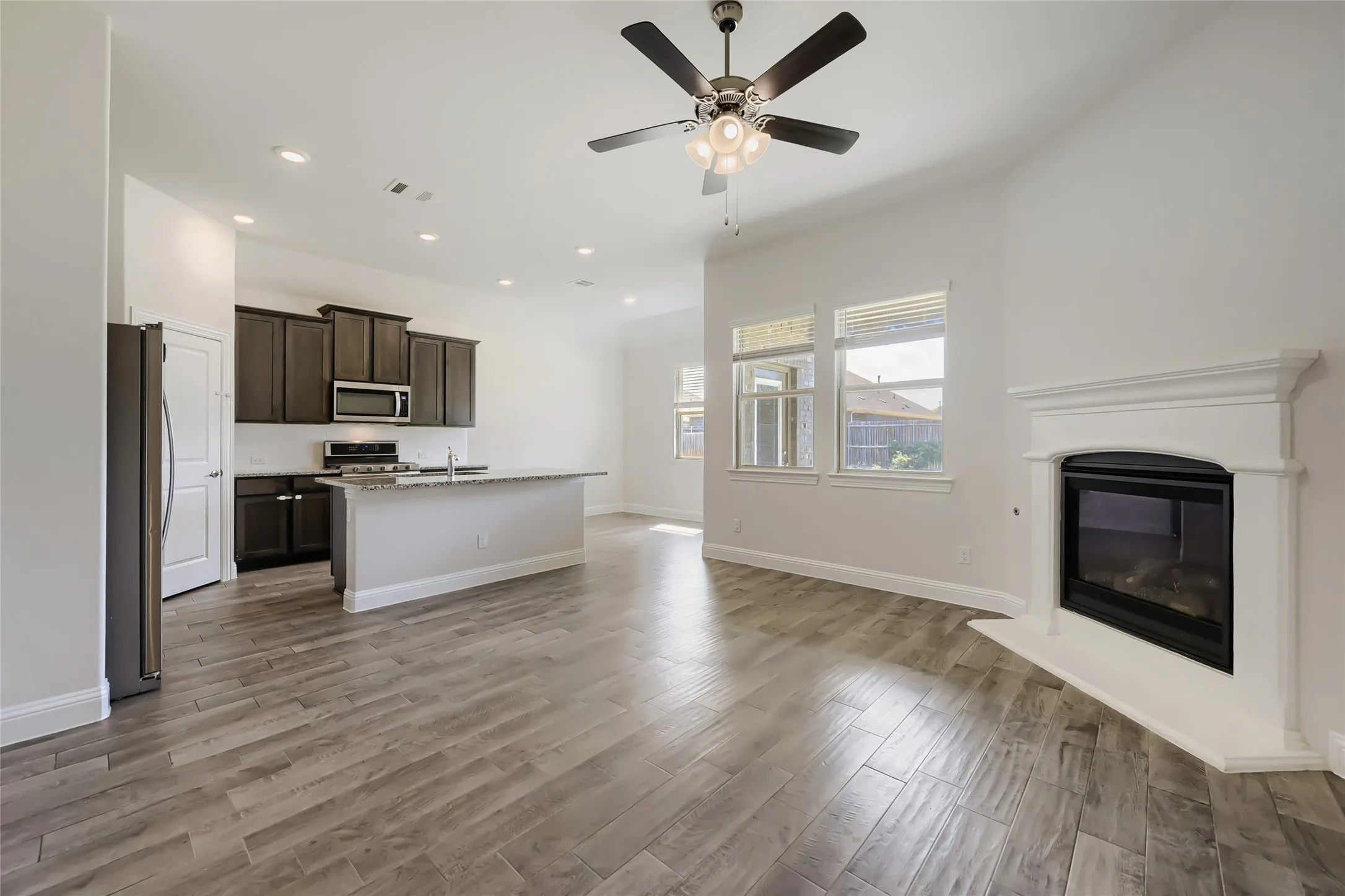 Single Family Residence For Rent in Denton County , 11417 Culberson Drive, Aubrey, Texas 76227, 3 Bedroom, 2 Bathroom, 2 Garage spaces, 1,540 Sqft, built in 2020, mls#21347952, Real Estate Agent in Aubrey, Homes For Rent in Denton county, Homes For Rent in Aubrey, Realtor in Aubrey Texas, Real Estate Brokerage Independent Realty Texas, Luminita Cordes Realtor
