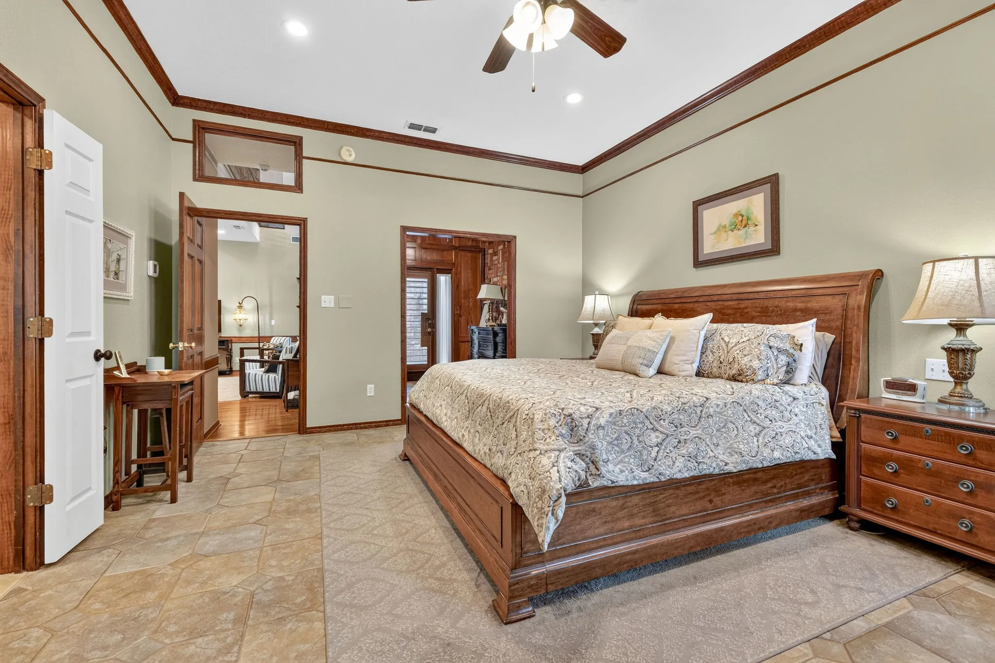 Single Family Residence For Sale in Taylor County , 46 Lytle Place, Abilene, Texas 79602, 4 Bedroom, 4 Bathroom, 2 Garage spaces, 4,351 Sqft, built in 1993, mls#21348877, Real Estate Agent in Abilene, Homes For Sale in Taylor county, Homes For Sale in Abilene, Realtor in Abilene Texas, Real Estate Brokerage Independent Realty Texas, Luminita Cordes Realtor