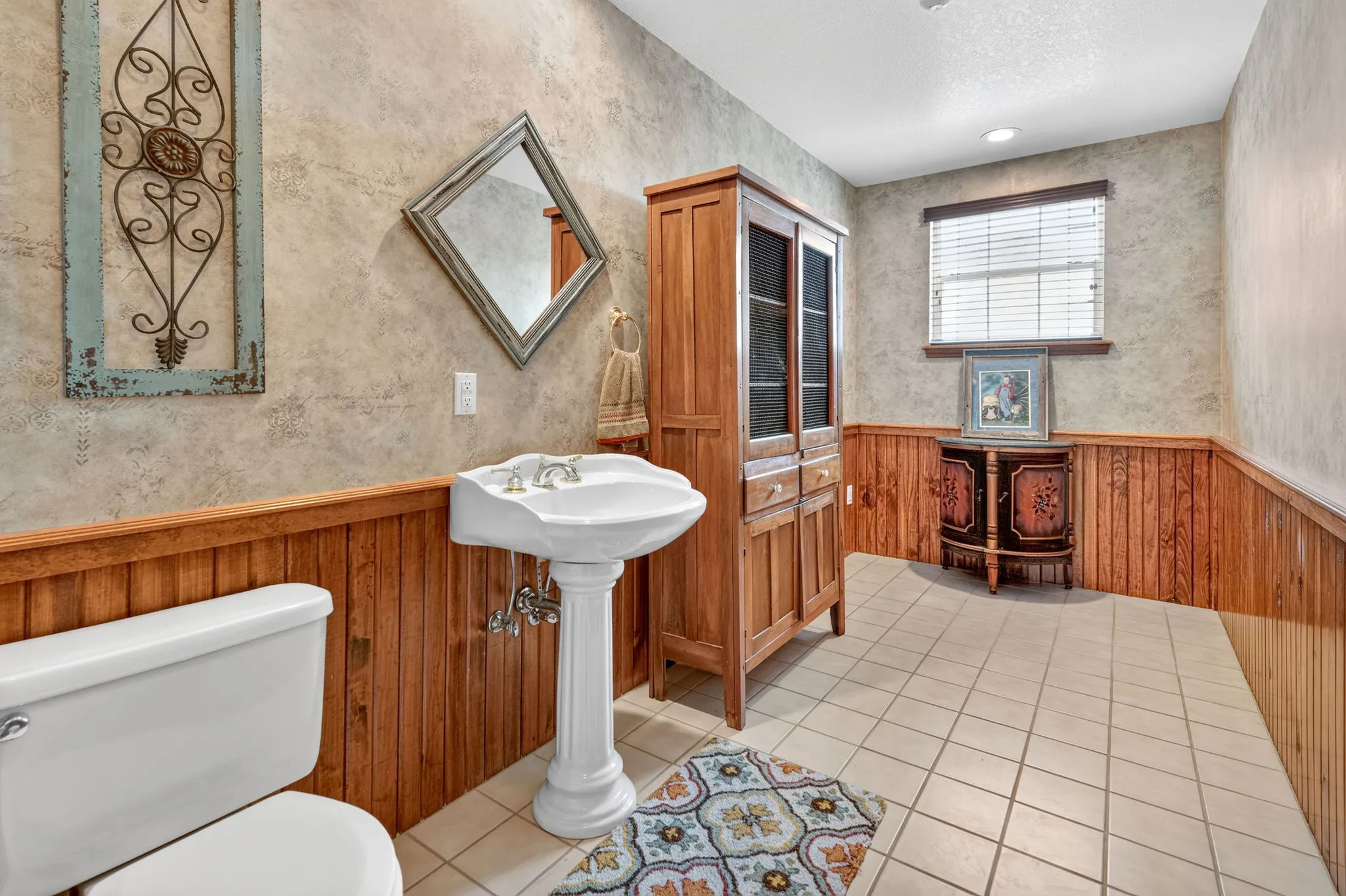 Single Family Residence For Sale in Taylor County , 46 Lytle Place, Abilene, Texas 79602, 4 Bedroom, 4 Bathroom, 2 Garage spaces, 4,351 Sqft, built in 1993, mls#21348877, Real Estate Agent in Abilene, Homes For Sale in Taylor county, Homes For Sale in Abilene, Realtor in Abilene Texas, Real Estate Brokerage Independent Realty Texas, Luminita Cordes Realtor
