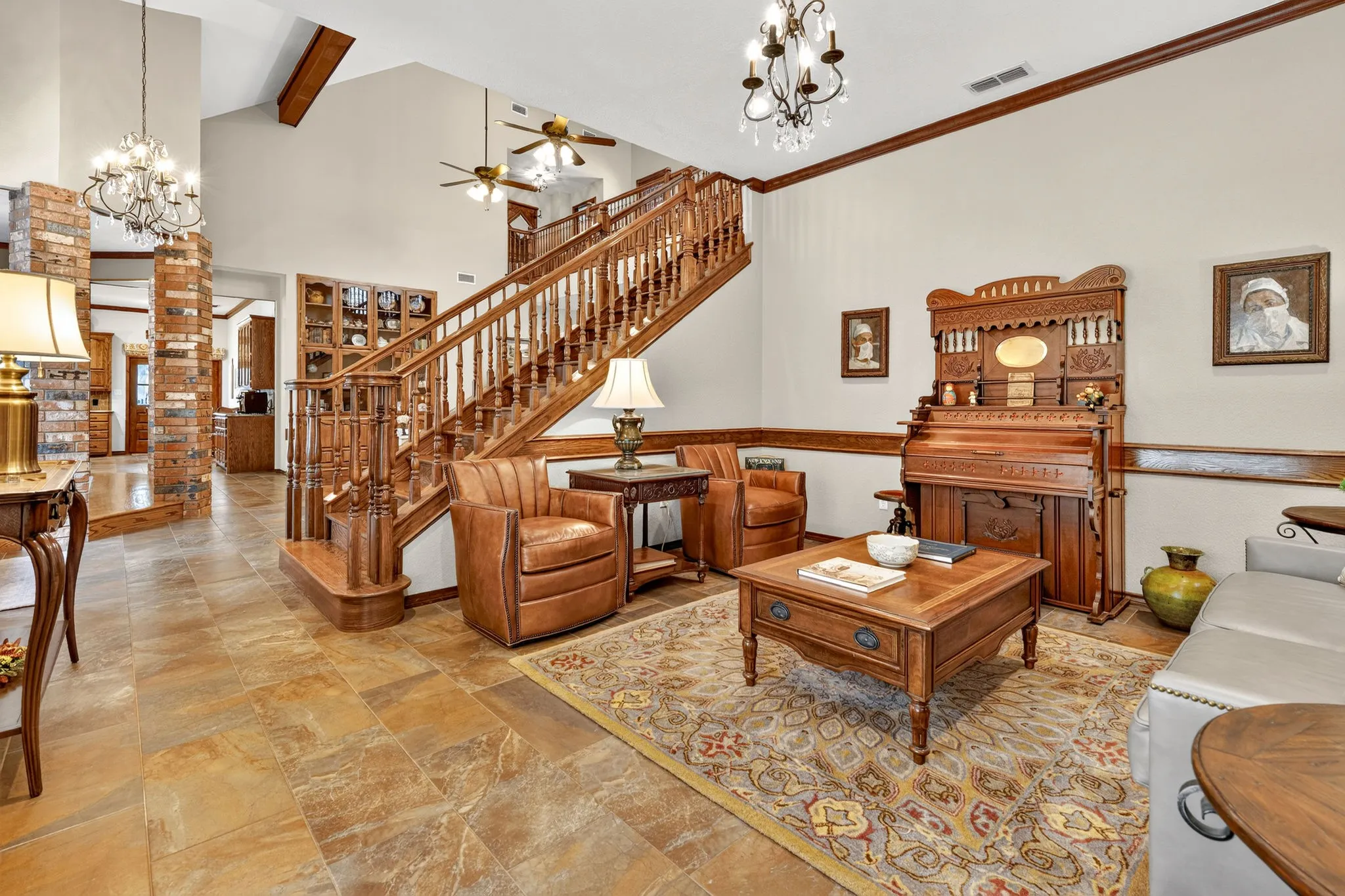Single Family Residence For Sale in Taylor County , 46 Lytle Place, Abilene, Texas 79602, 4 Bedroom, 4 Bathroom, 2 Garage spaces, 4,351 Sqft, built in 1993, mls#21348877, Real Estate Agent in Abilene, Homes For Sale in Taylor county, Homes For Sale in Abilene, Realtor in Abilene Texas, Real Estate Brokerage Independent Realty Texas, Luminita Cordes Realtor