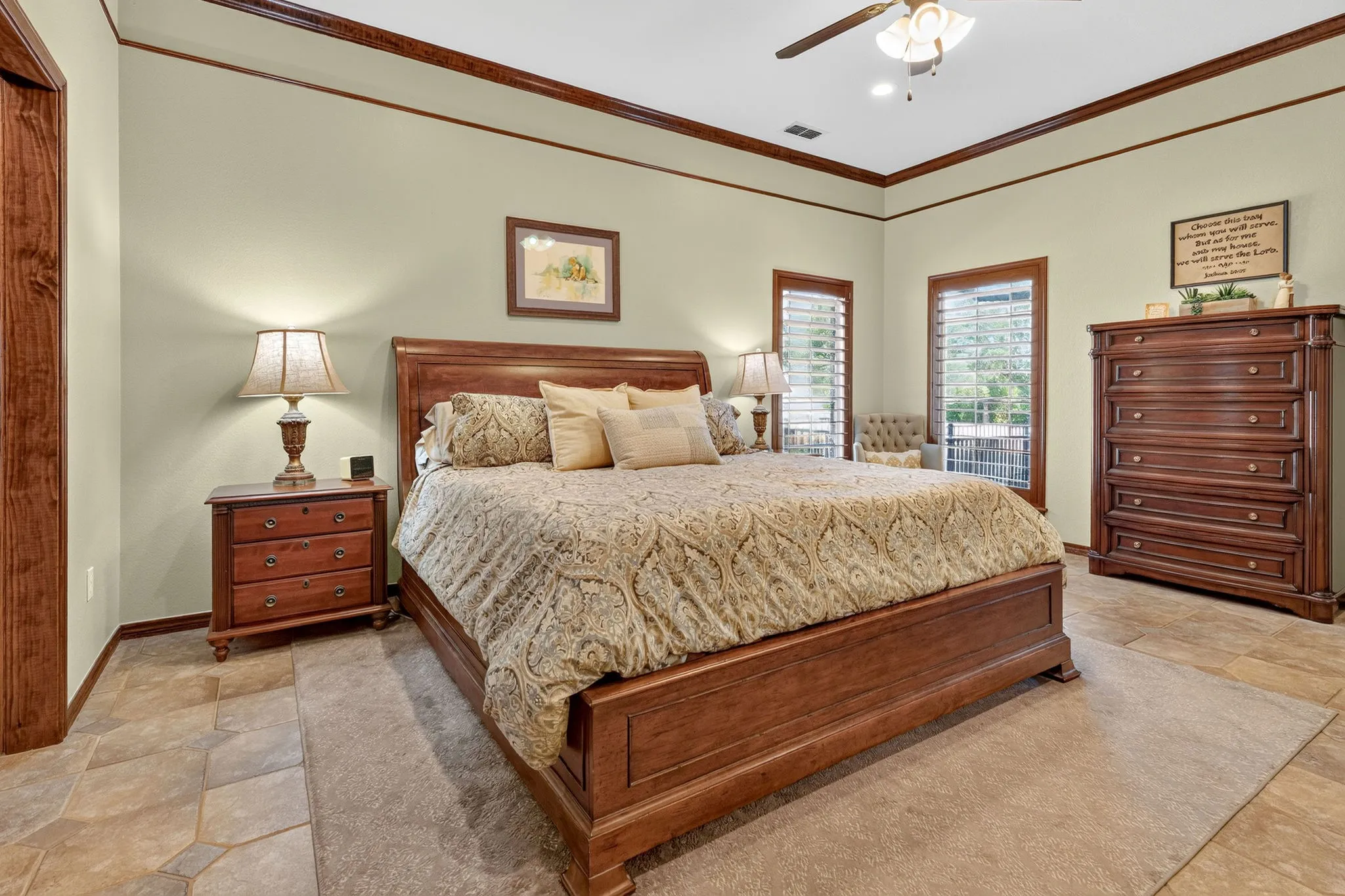 Single Family Residence For Sale in Taylor County , 46 Lytle Place, Abilene, Texas 79602, 4 Bedroom, 4 Bathroom, 2 Garage spaces, 4,351 Sqft, built in 1993, mls#21348877, Real Estate Agent in Abilene, Homes For Sale in Taylor county, Homes For Sale in Abilene, Realtor in Abilene Texas, Real Estate Brokerage Independent Realty Texas, Luminita Cordes Realtor