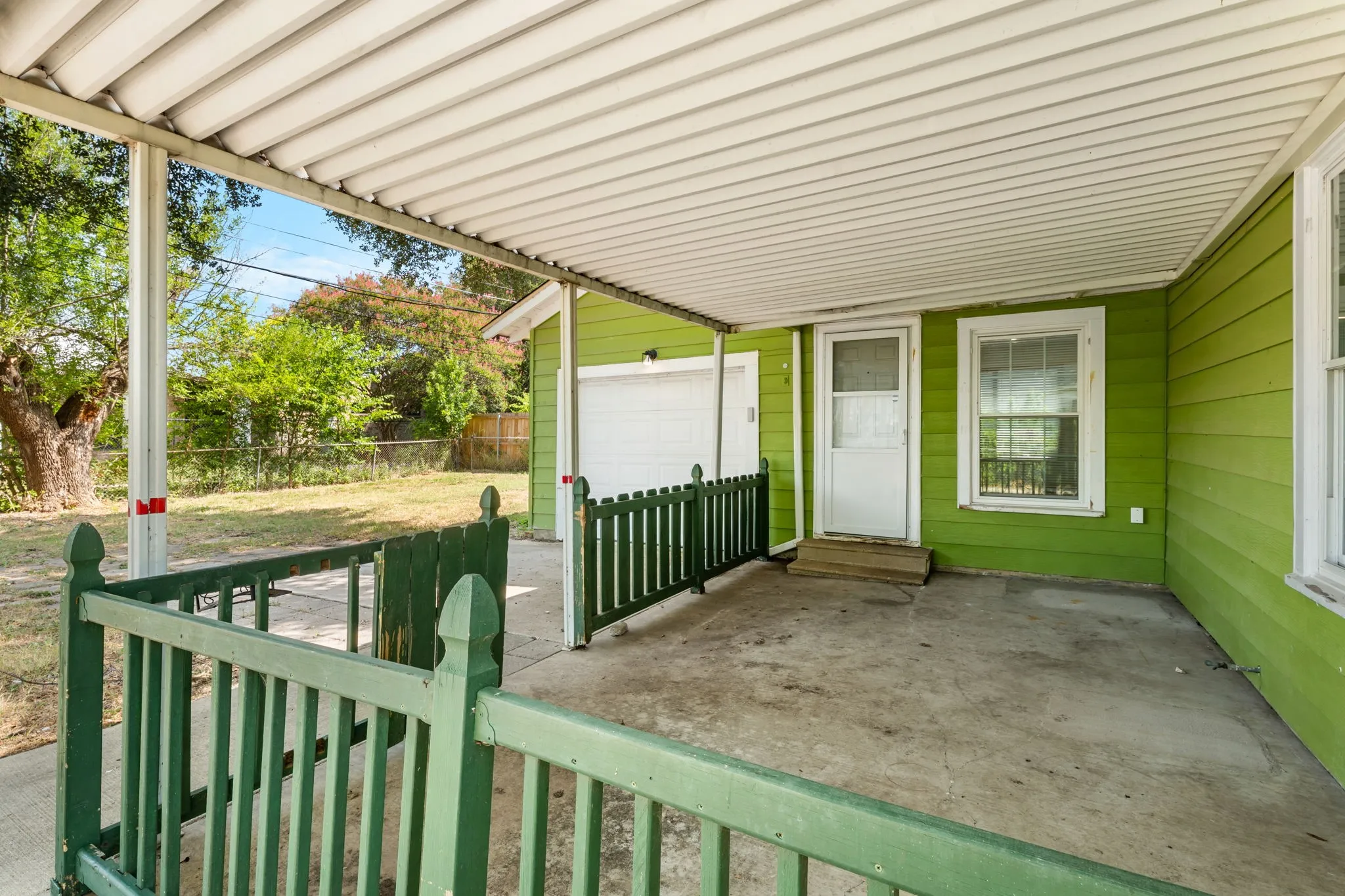 Single Family Residence For Sale in Mc Lennan County , 3325 Windsor Avenue, Waco, Texas 76708, 3 Bedroom, 1 Bathroom, 1 Garage spaces, 1,362 Sqft, built in 1951, mls#21346433, Real Estate Agent in Waco, Homes For Sale in Mc Lennan county, Homes For Sale in Waco, Realtor in Waco Texas, Real Estate Brokerage Independent Realty Texas, Luminita Cordes Realtor