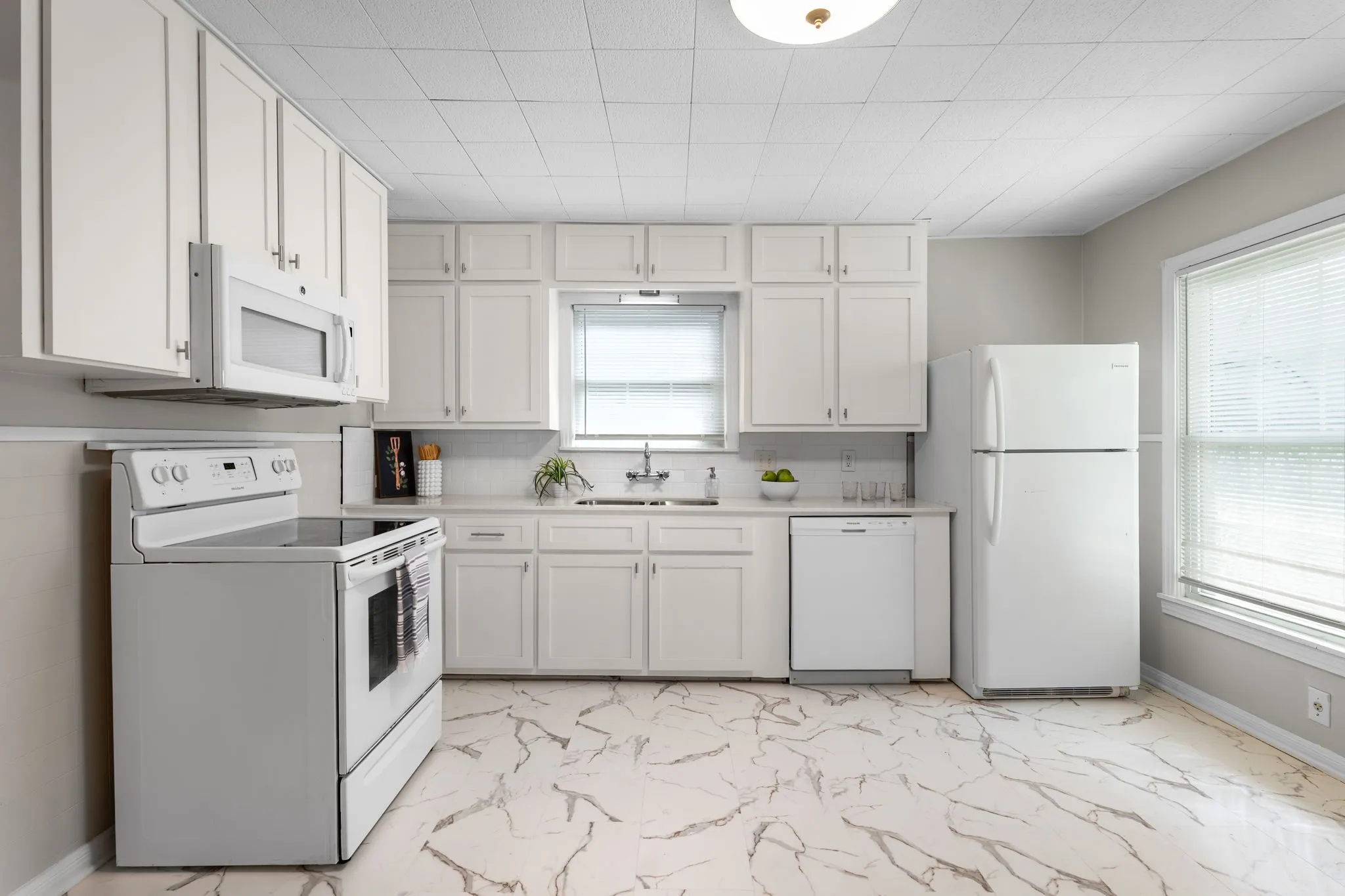 Fully renovated kitchen