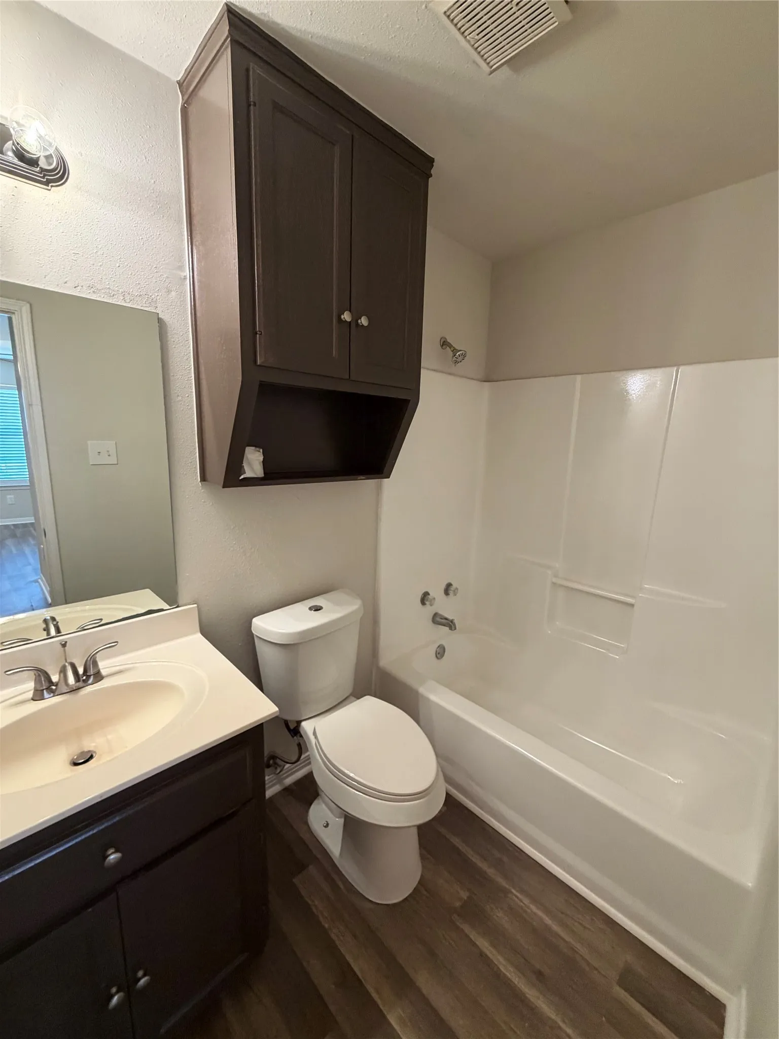 Single Family Residence For Sale in Mc Lennan County , 2025 Lyle Avenue, Waco, Texas 76708, 3 Bedroom, 2 Bathroom, Garage spaces, 1,380 Sqft, built in 1999, mls#21324983, Real Estate Agent in Waco, Homes For Sale in Mc Lennan county, Homes For Sale in Waco, Realtor in Waco Texas, Real Estate Brokerage Independent Realty Texas, Luminita Cordes Realtor