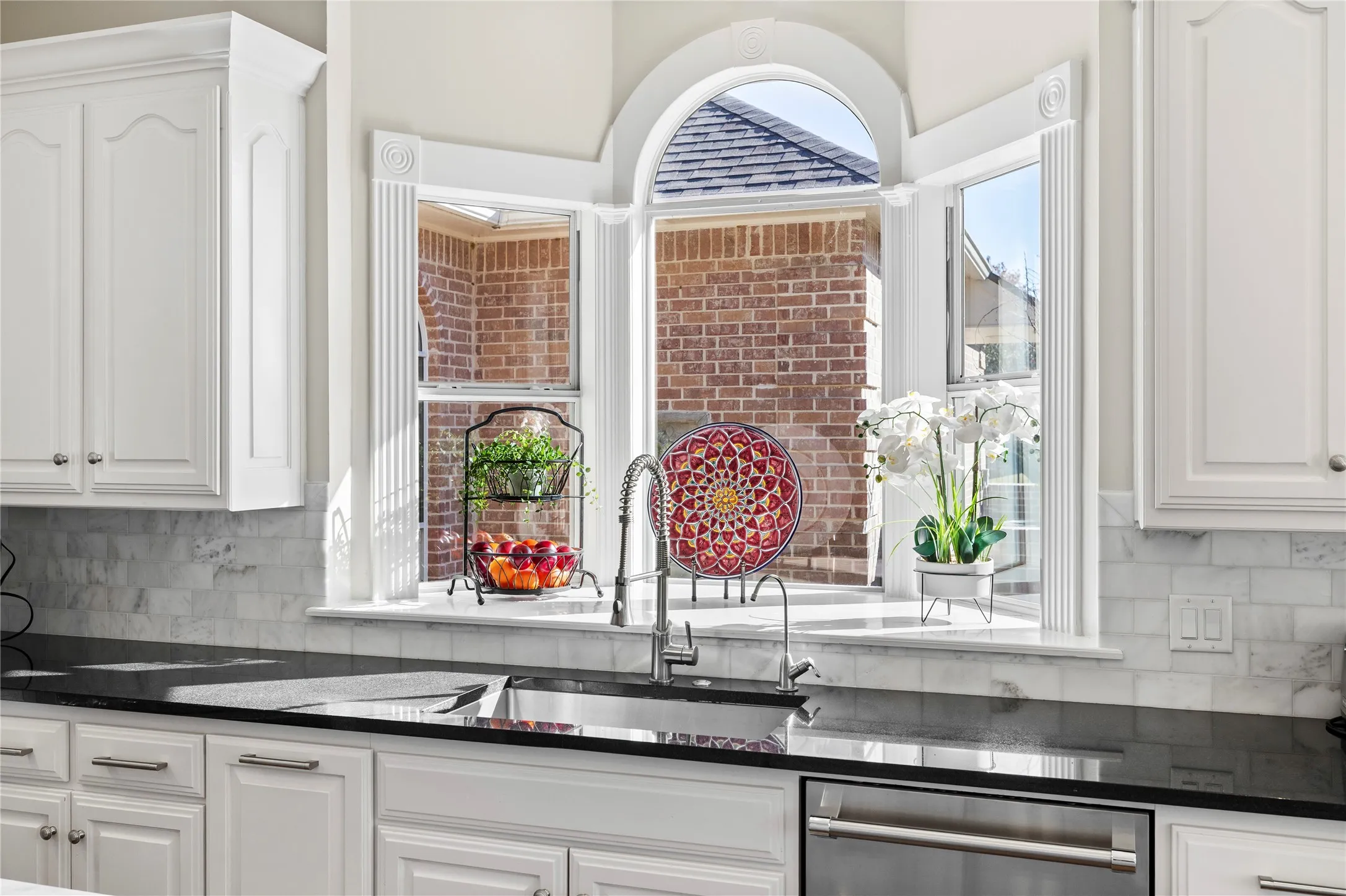 Single Family Residence For Sale in Smith County , 7005 Gleneagles Drive, Tyler, Texas 75703, 5 Bedrooms, 6 Bathrooms, 3 Garage spaces, 6,221 Sqft, built in 1993, Price $1,445,000, mls#21348646, Real Estate Agent in Tyler, Homes For Sale in Smith county, Homes For Sale in Tyler, Realtor in Tyler Texas, Real Estate Brokerage Independent Realty Texas, Luminita Cordes Realtor