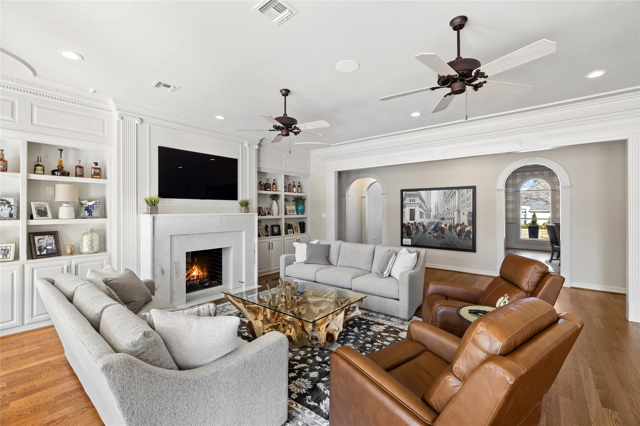 Single Family Residence For Sale in Smith County , 7005 Gleneagles Drive, Tyler, Texas 75703, 5 Bedrooms, 6 Bathrooms, 3 Garage spaces, 6,221 Sqft, built in 1993, Price $1,445,000, mls#21348646, Real Estate Agent in Tyler, Homes For Sale in Smith county, Homes For Sale in Tyler, Realtor in Tyler Texas, Real Estate Brokerage Independent Realty Texas, Luminita Cordes Realtor