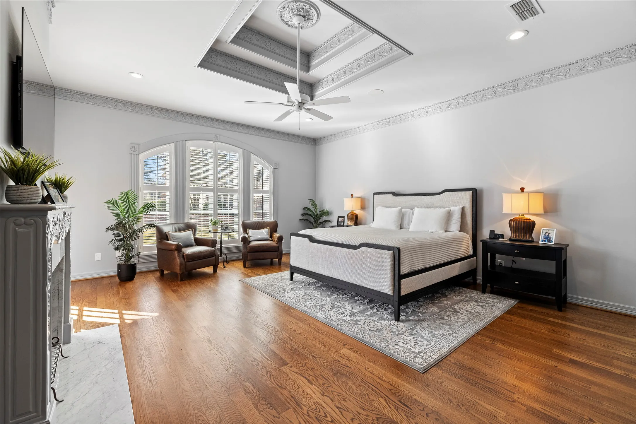 Primary​​‌​​​​‌​​‌‌​‌‌​​​‌‌​‌​‌​‌​​​‌​​ bedroom