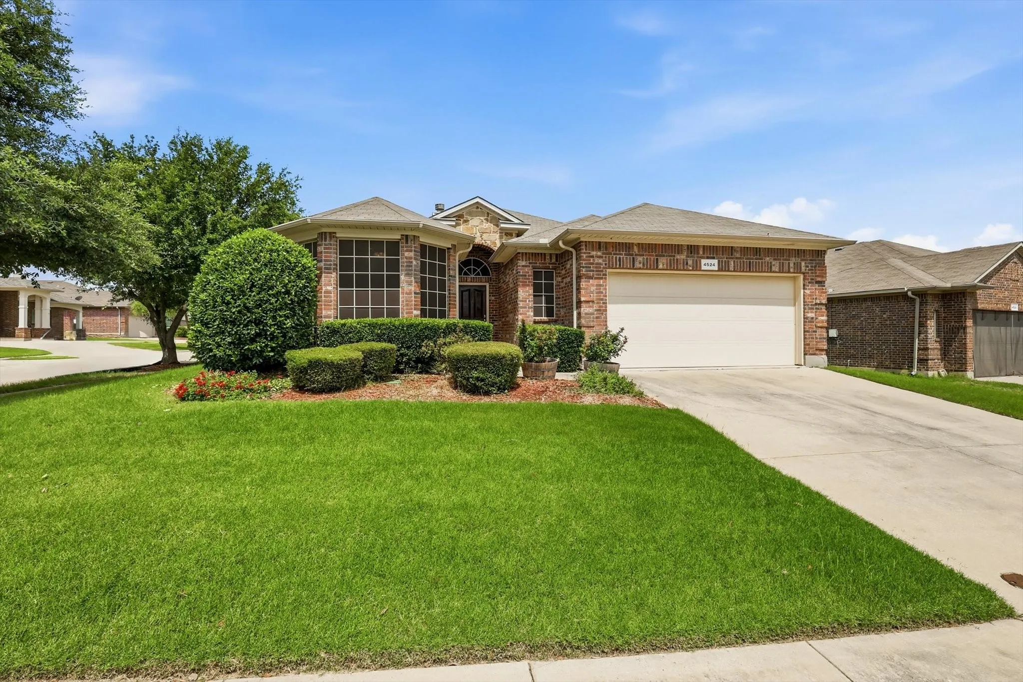 Single Family Residence For Sale in Denton County , 4524 Lacewood Drive, Denton, Texas 76226, 3 Bedroom, 2 Bathroom, 2 Garage spaces, 1,569 Sqft, built in 2011, mls#21345189, Real Estate Agent in Denton, Homes For Sale in Denton county, Homes For Sale in Denton, Realtor in Denton Texas, Real Estate Brokerage Independent Realty Texas, Luminita Cordes Realtor
