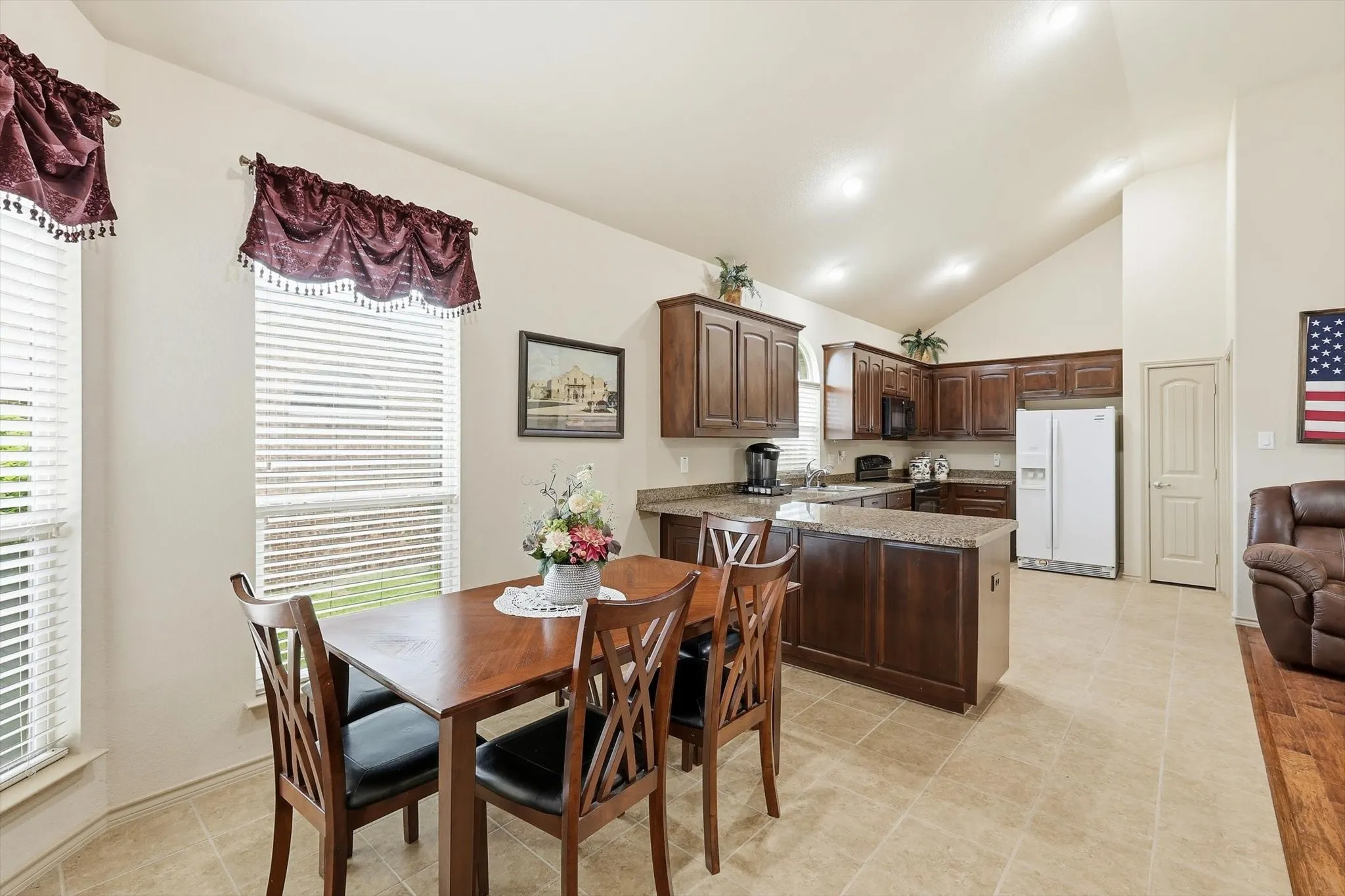 Single Family Residence For Sale in Denton County , 4524 Lacewood Drive, Denton, Texas 76226, 3 Bedroom, 2 Bathroom, 2 Garage spaces, 1,569 Sqft, built in 2011, mls#21345189, Real Estate Agent in Denton, Homes For Sale in Denton county, Homes For Sale in Denton, Realtor in Denton Texas, Real Estate Brokerage Independent Realty Texas, Luminita Cordes Realtor