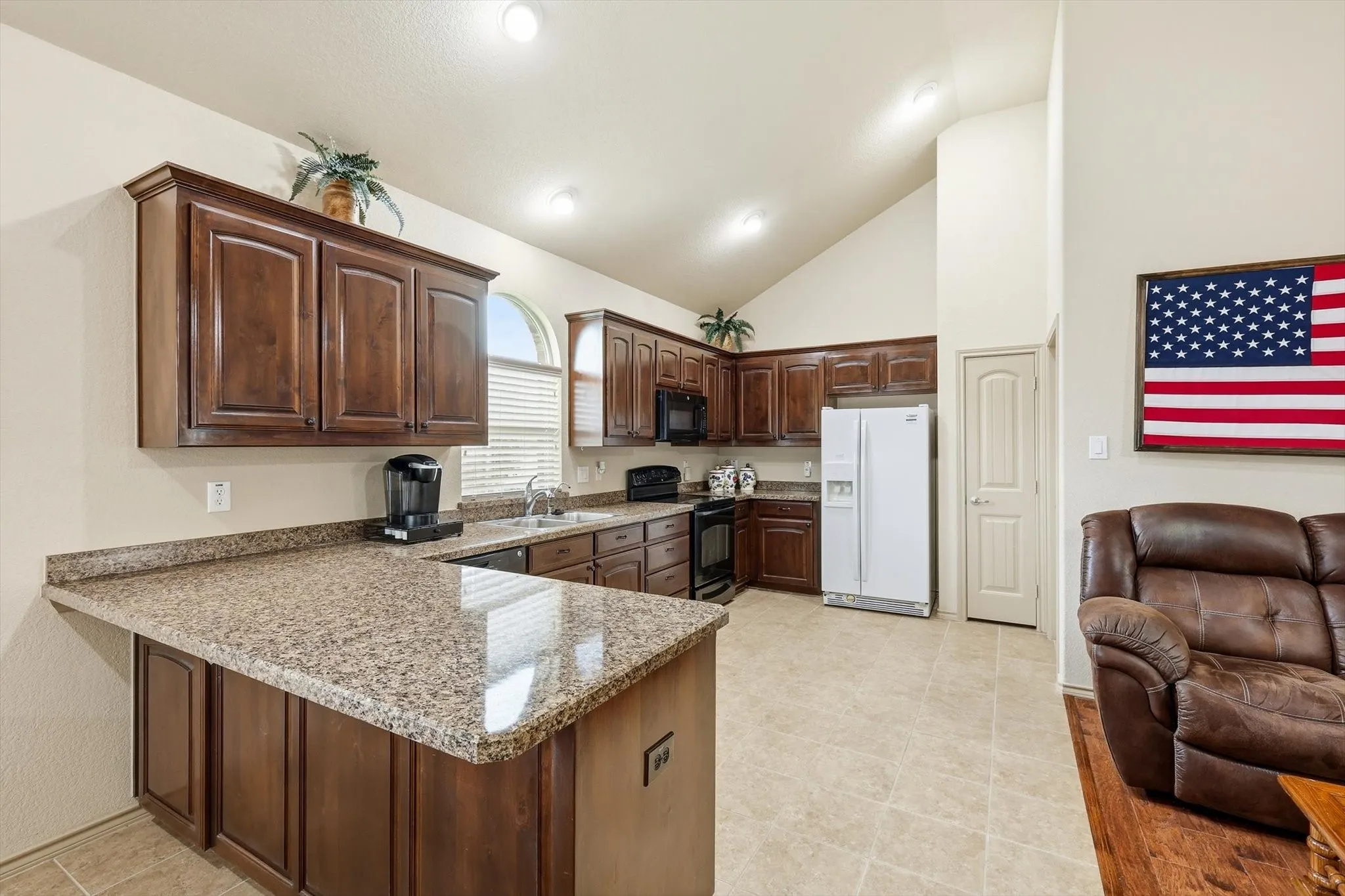 Single Family Residence For Sale in Denton County , 4524 Lacewood Drive, Denton, Texas 76226, 3 Bedroom, 2 Bathroom, 2 Garage spaces, 1,569 Sqft, built in 2011, mls#21345189, Real Estate Agent in Denton, Homes For Sale in Denton county, Homes For Sale in Denton, Realtor in Denton Texas, Real Estate Brokerage Independent Realty Texas, Luminita Cordes Realtor